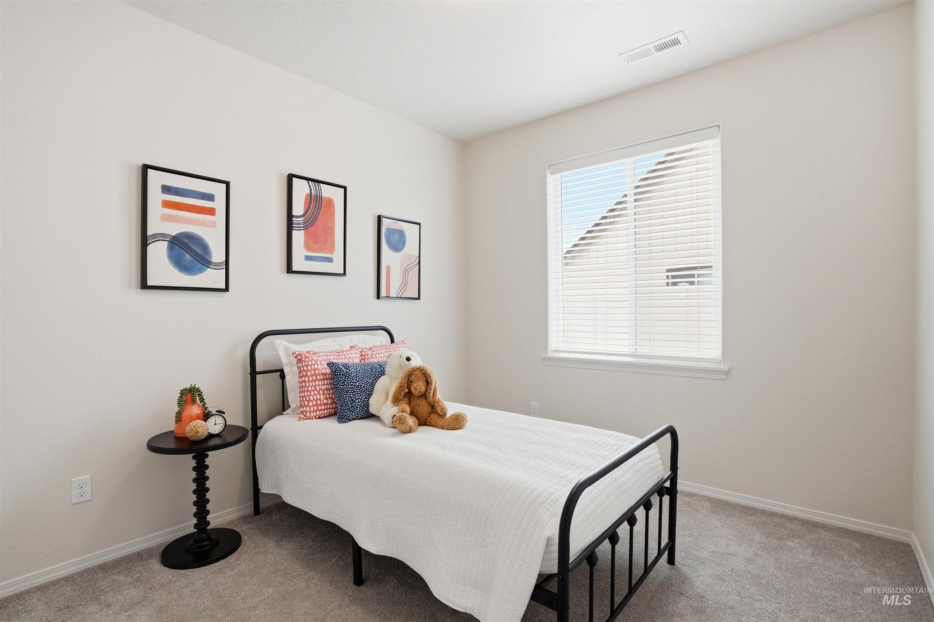 18522 White Rose Pl, Nampa, Idaho 83687, 3 Bedrooms, 2 Bathrooms, Residential For Sale, Price $399,900, 98977805