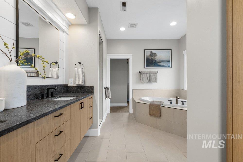 12320 N Upper Ridge Pl., Boise, Idaho 83714, 4 Bedrooms, 3.5 Bathrooms, Residential For Sale, Price $1,875,000, 98977807