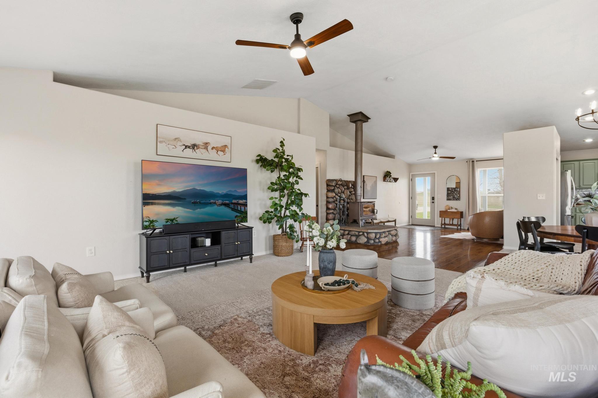 19716 Country View Ln, Caldwell, Idaho 83607, 3 Bedrooms, 2 Bathrooms, Residential For Sale, Price $730,000, 98977810