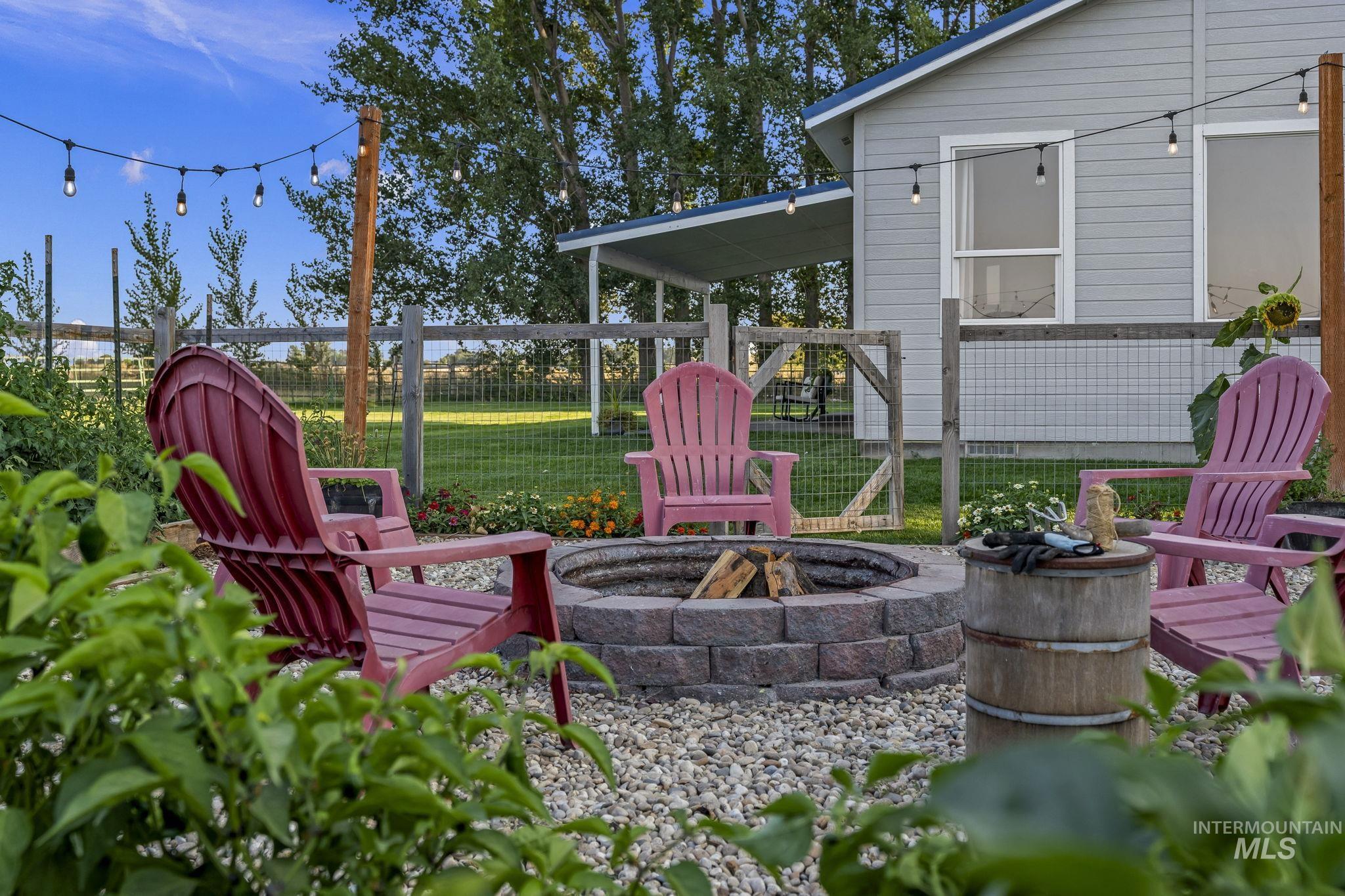 19716 Country View Ln, Caldwell, Idaho 83607, 3 Bedrooms, 2 Bathrooms, Residential For Sale, Price $730,000, 98977810