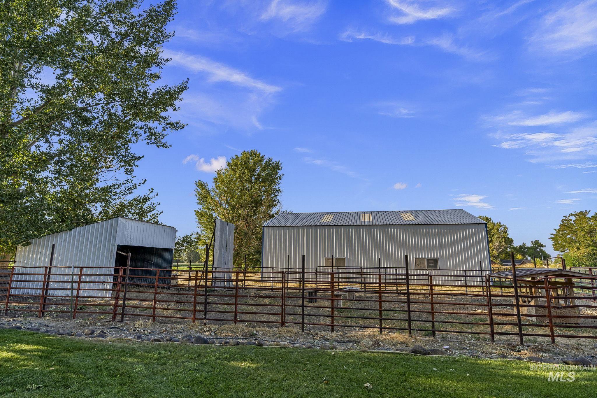 19716 Country View Ln, Caldwell, Idaho 83607, 3 Bedrooms, 2 Bathrooms, Residential For Sale, Price $730,000, 98977810