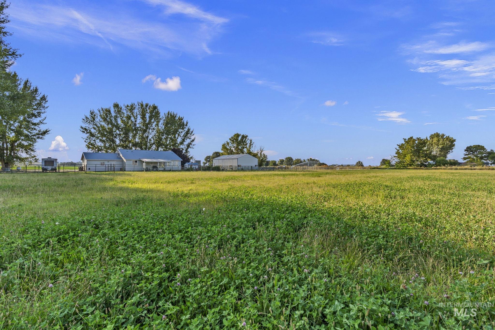 19716 Country View Ln, Caldwell, Idaho 83607, 3 Bedrooms, 2 Bathrooms, Residential For Sale, Price $730,000, 98977810