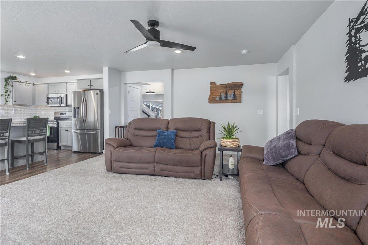 7620 E Limpkin Dr., Nampa, Idaho 83687, 4 Bedrooms, 2.5 Bathrooms, Residential For Sale, Price $490,000, 98977813