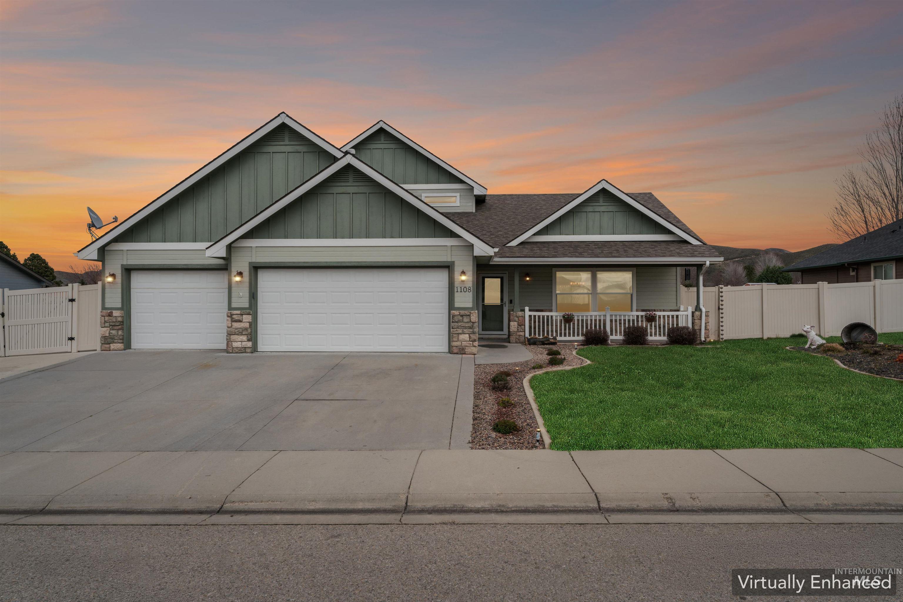 1108 E Royalty, Emmett, Idaho 83617, 4 Bedrooms, 3 Bathrooms, Residential For Sale, Price $517,000, 98977814