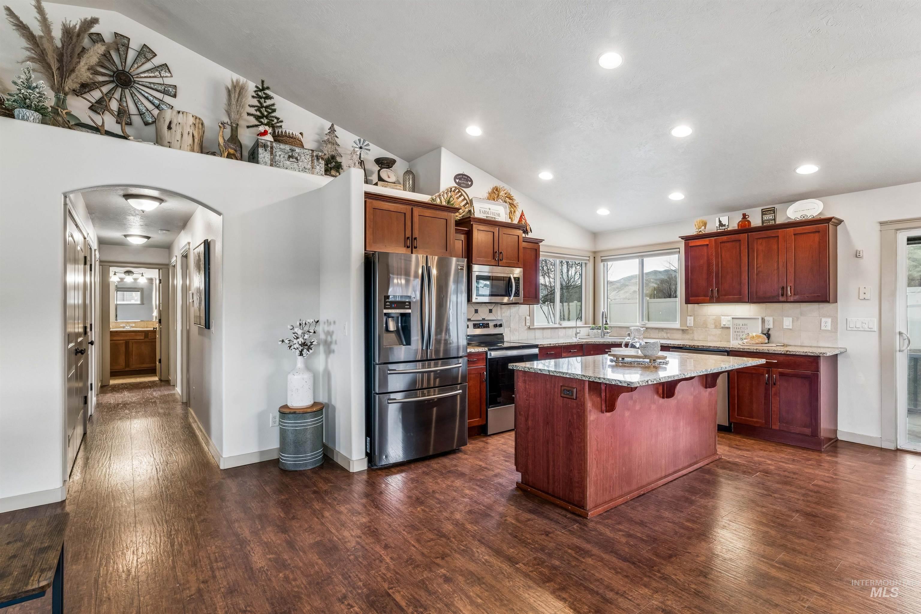 1108 E Royalty, Emmett, Idaho 83617, 4 Bedrooms, 3 Bathrooms, Residential For Sale, Price $517,000, 98977814