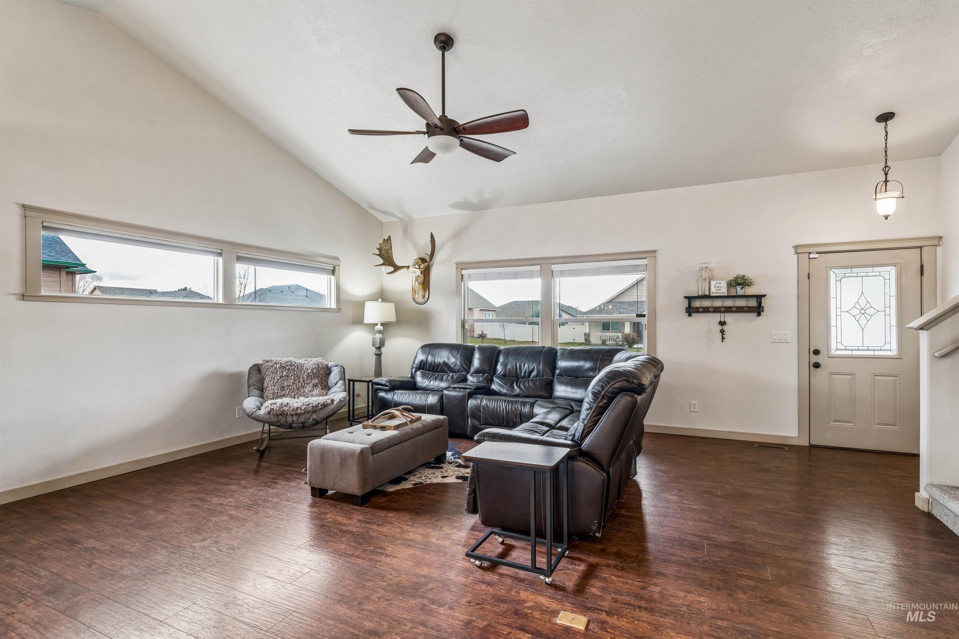 1108 E Royalty, Emmett, Idaho 83617, 4 Bedrooms, 3 Bathrooms, Residential For Sale, Price $517,000, 98977814