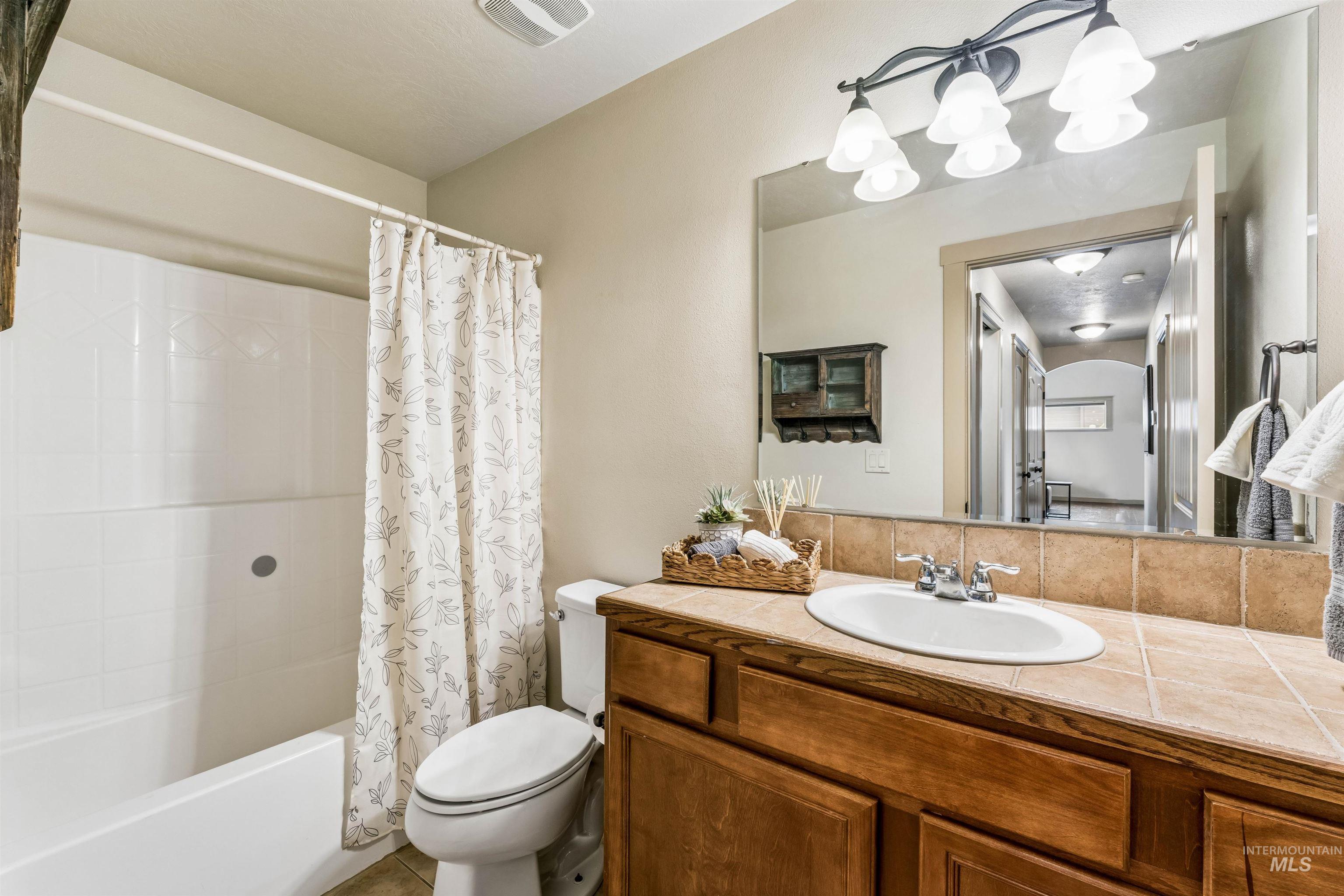 1108 E Royalty, Emmett, Idaho 83617, 4 Bedrooms, 3 Bathrooms, Residential For Sale, Price $517,000, 98977814