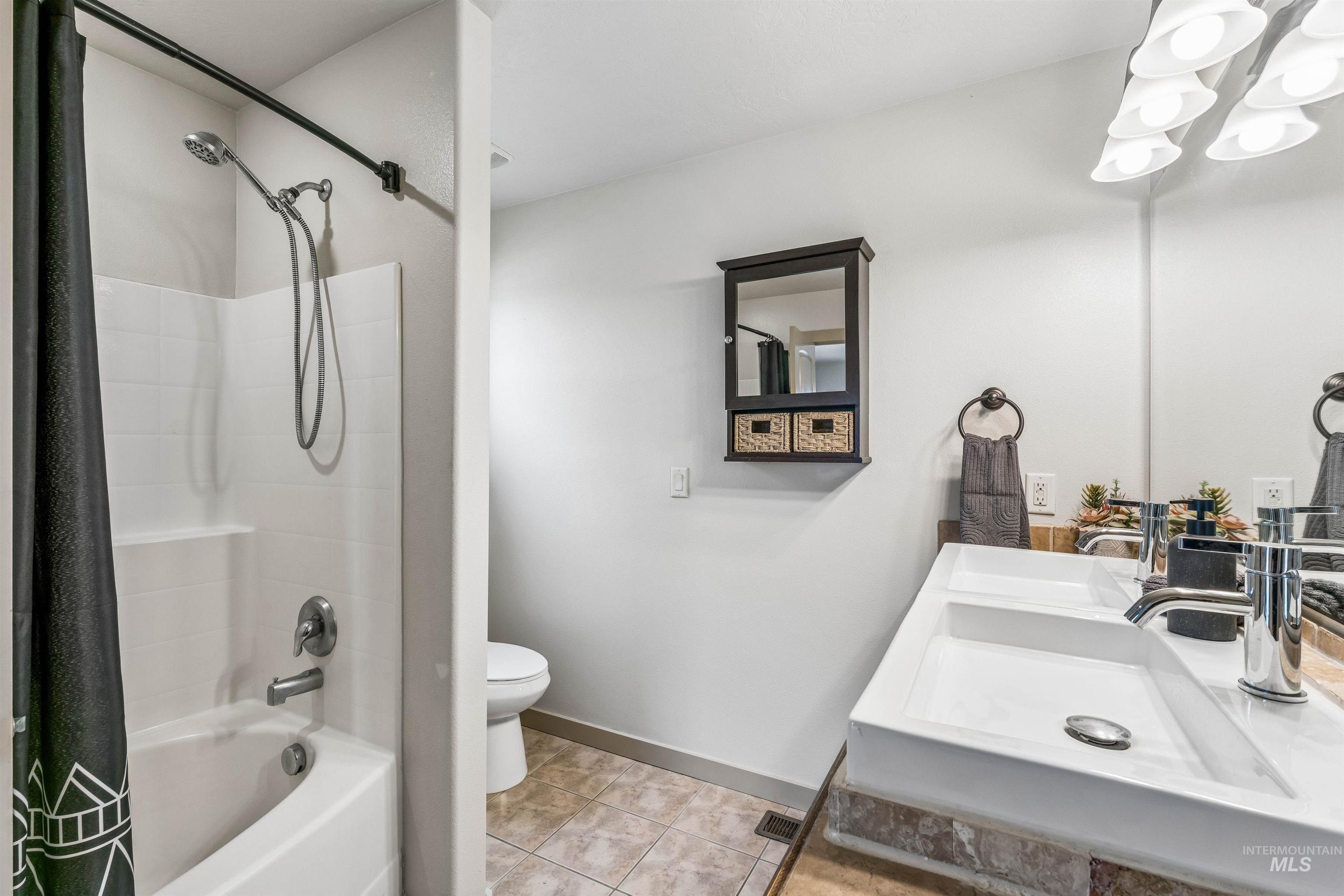 1108 E Royalty, Emmett, Idaho 83617, 4 Bedrooms, 3 Bathrooms, Residential For Sale, Price $517,000, 98977814