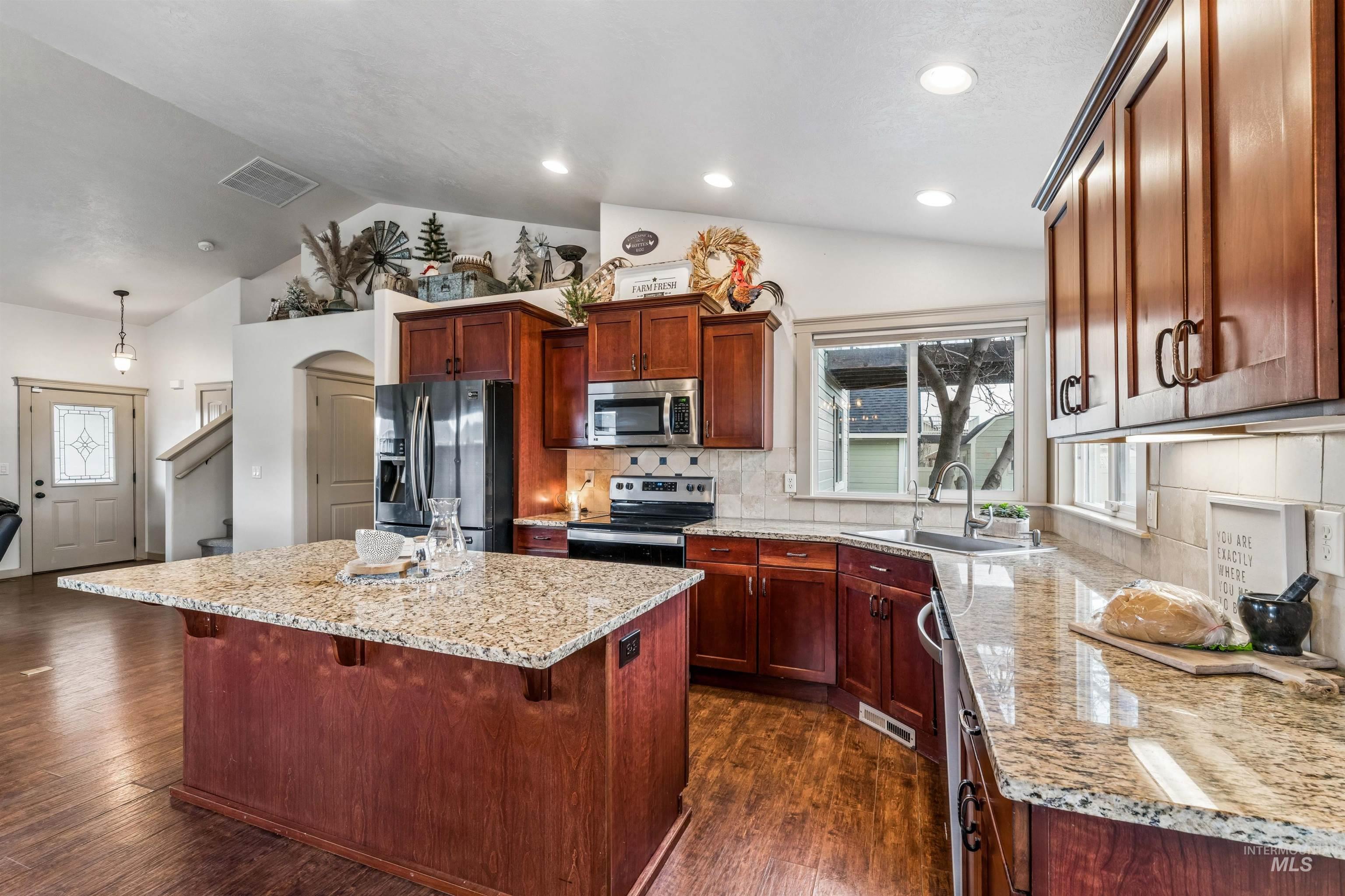 1108 E Royalty, Emmett, Idaho 83617, 4 Bedrooms, 3 Bathrooms, Residential For Sale, Price $517,000, 98977814