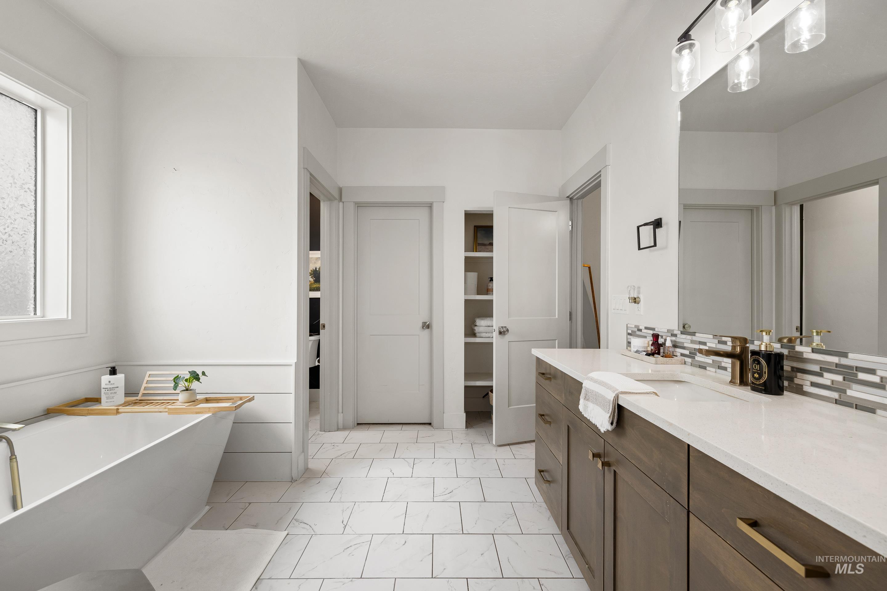 1440 W Cerulean St, Kuna, Idaho 83634, 4 Bedrooms, 2 Bathrooms, Residential For Sale, Price $535,000, 98977815