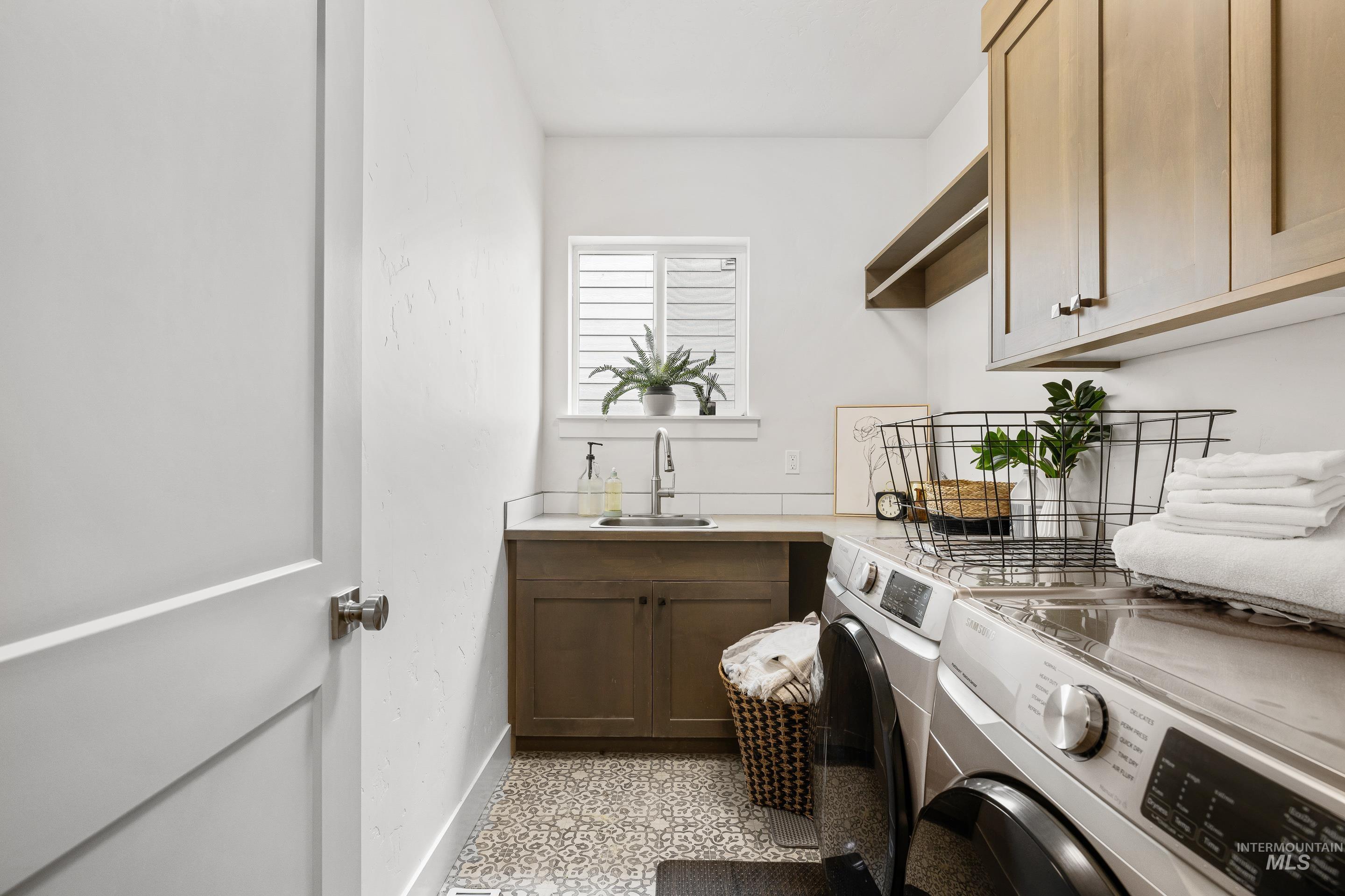 1440 W Cerulean St, Kuna, Idaho 83634, 4 Bedrooms, 2 Bathrooms, Residential For Sale, Price $535,000, 98977815