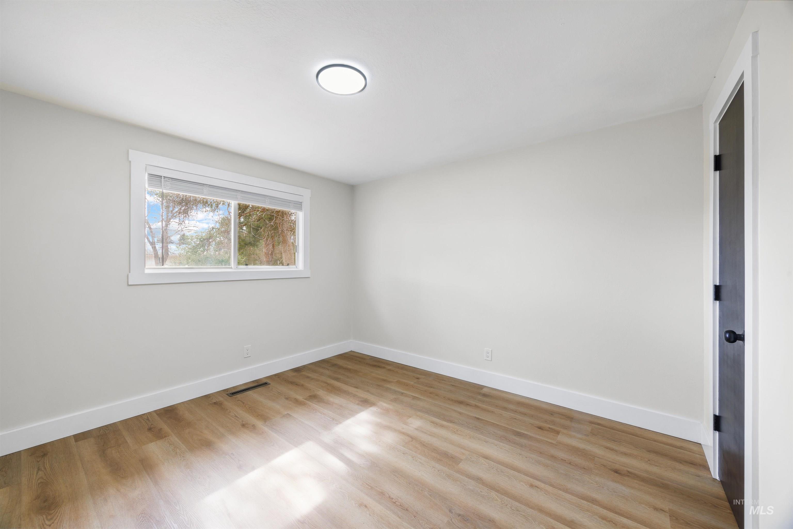 6307 W Tahoe Dr, Boise, Idaho 83709, 4 Bedrooms, 2 Bathrooms, Residential For Sale, Price $559,900, 98977816