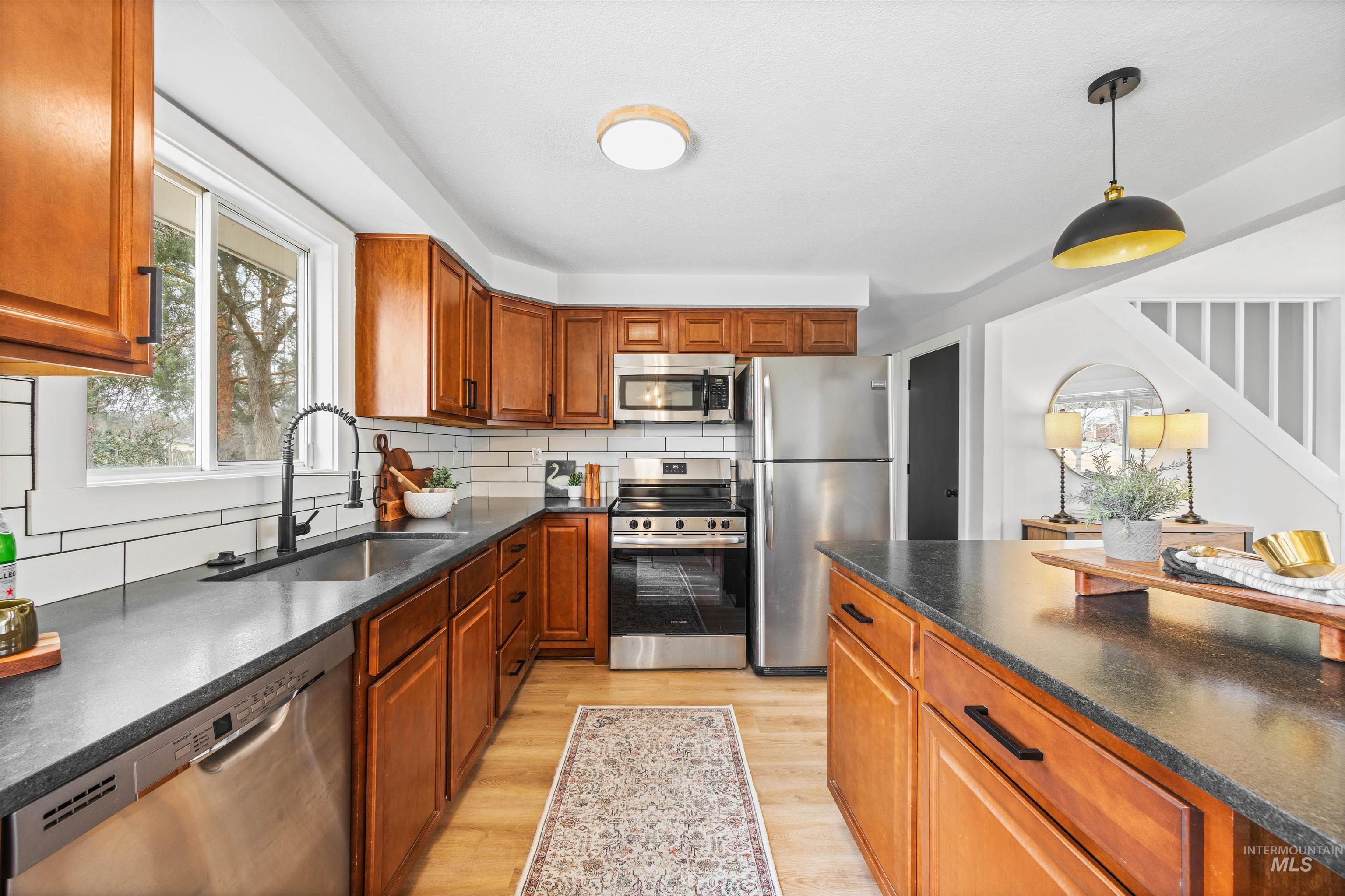 6307 W Tahoe Dr, Boise, Idaho 83709, 4 Bedrooms, 2 Bathrooms, Residential For Sale, Price $559,900, 98977816