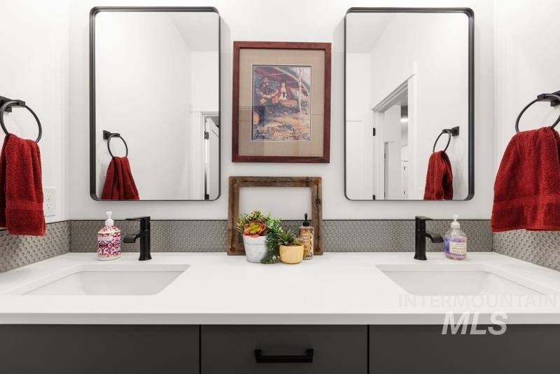 258 W Kinross St, Middleton, Idaho 83644, 3 Bedrooms, 2 Bathrooms, Residential For Sale, Price $699,999,MLS 98977817