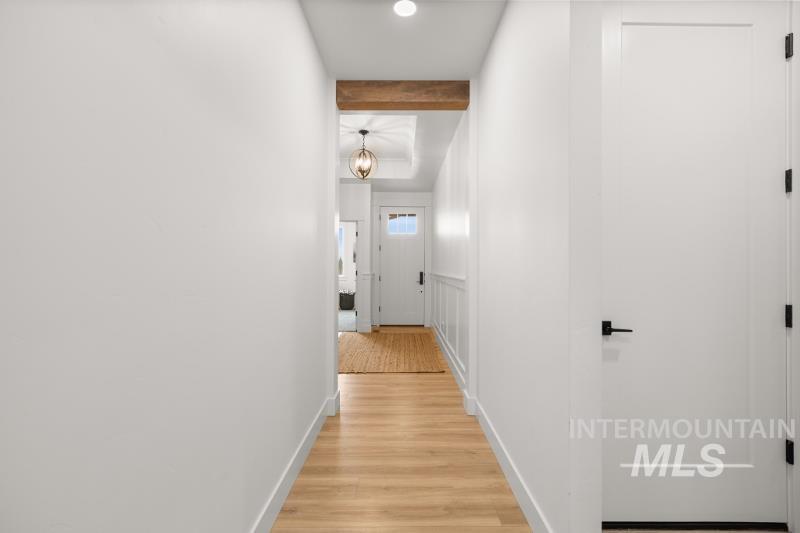 258 W Kinross St, Middleton, Idaho 83644, 3 Bedrooms, 2 Bathrooms, Residential For Sale, Price $699,999,MLS 98977817