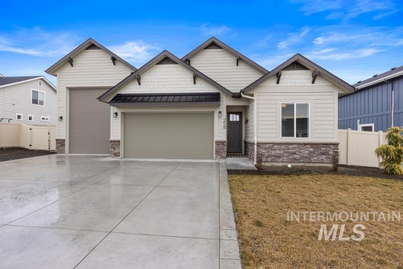 258 W Kinross St, Middleton, Idaho 83644, 3 Bedrooms, 2 Bathrooms, Residential For Sale, Price $699,999,MLS 98977817