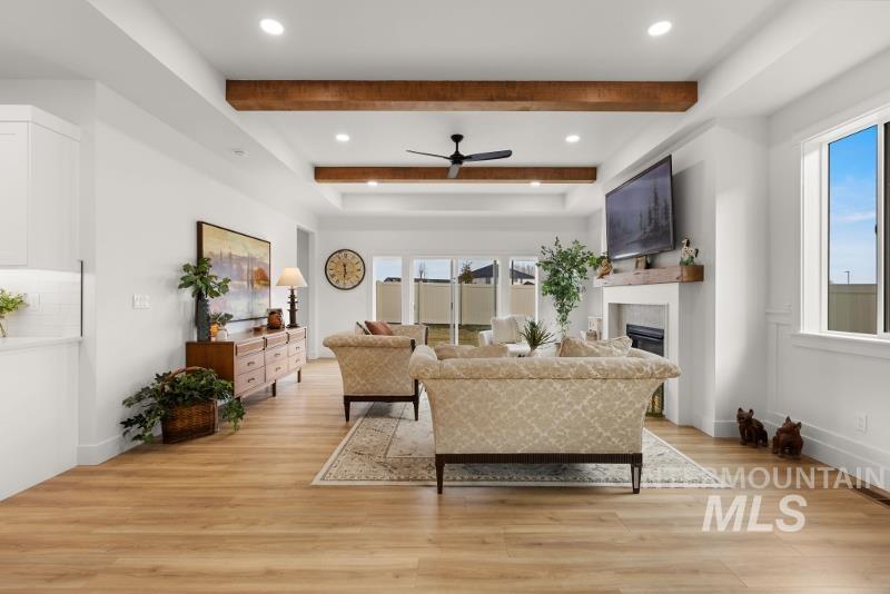 258 W Kinross St, Middleton, Idaho 83644, 3 Bedrooms, 2 Bathrooms, Residential For Sale, Price $699,999,MLS 98977817