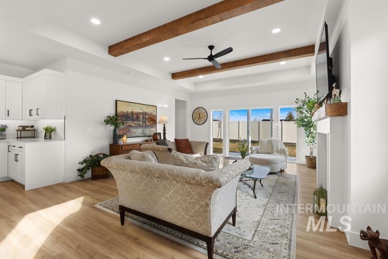 258 W Kinross St, Middleton, Idaho 83644, 3 Bedrooms, 2 Bathrooms, Residential For Sale, Price $699,999,MLS 98977817