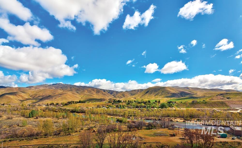 6147 S Settlement Way, Boise, Idaho 83716, 4 Bedrooms, 2.5 Bathrooms, Residential For Sale, Price $865,000, 98977818