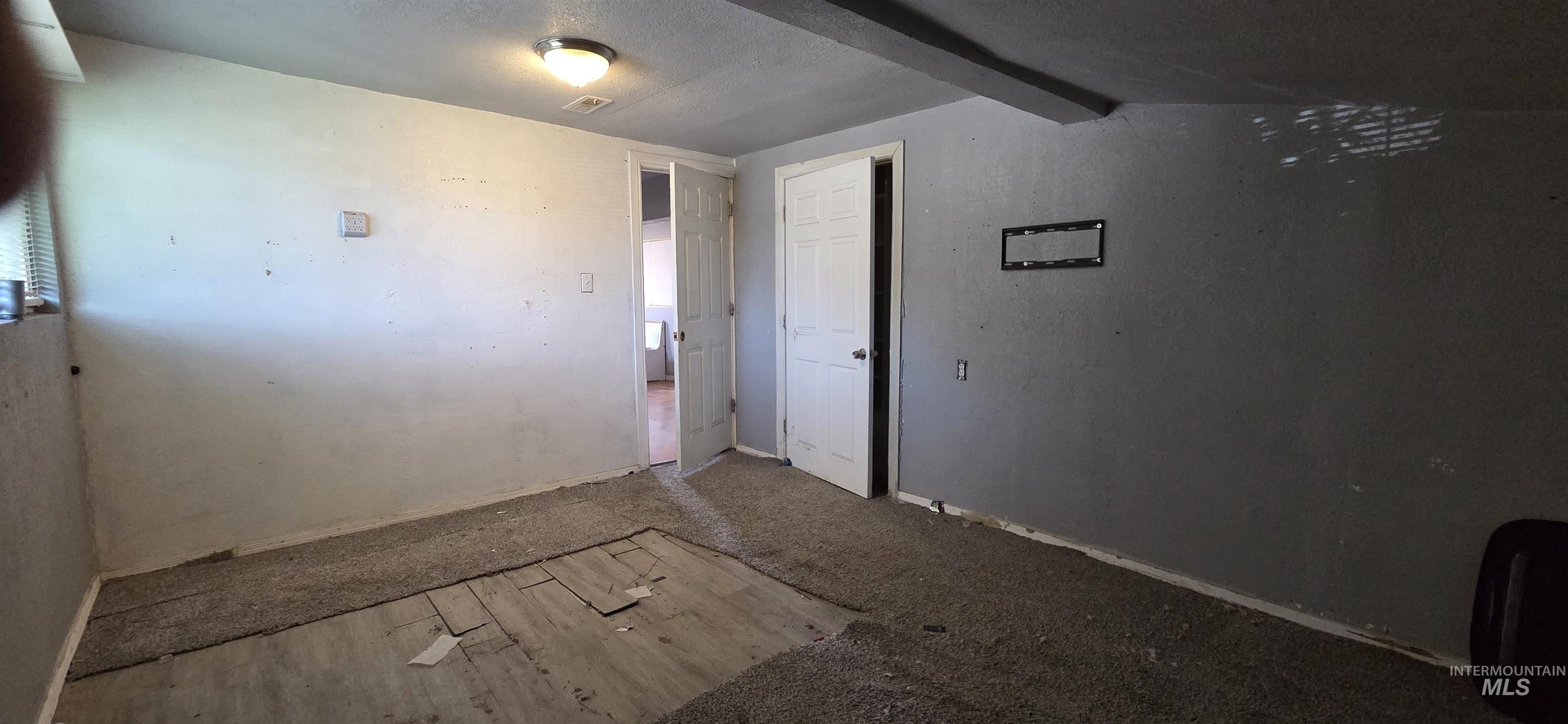 313 E Kearney St, Caldwell, Idaho 83605-2638, 2 Bedrooms, 1 Bathroom, Residential For Sale, Price $229,900,MLS 98977821