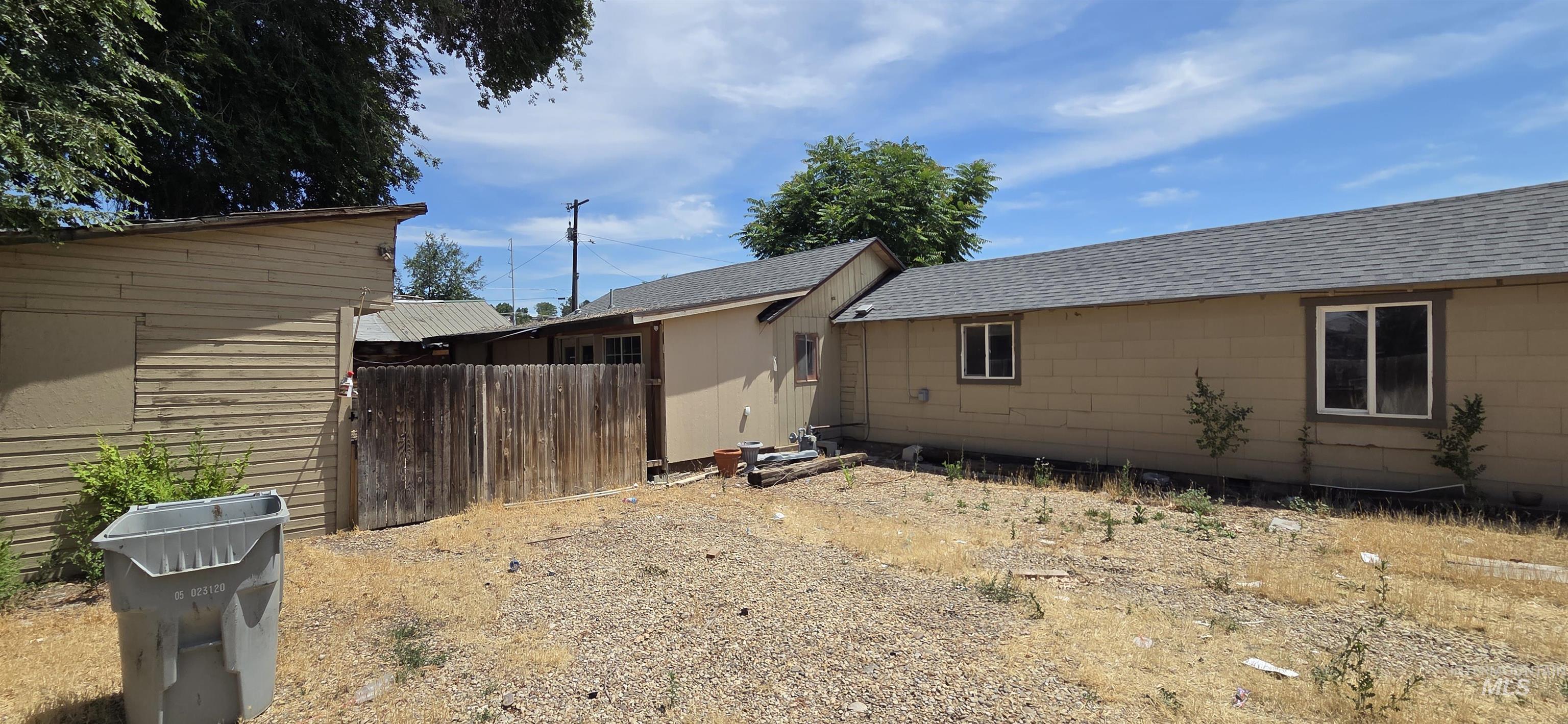 313 E Kearney St, Caldwell, Idaho 83605-2638, 2 Bedrooms, 1 Bathroom, Residential For Sale, Price $229,900,MLS 98977821
