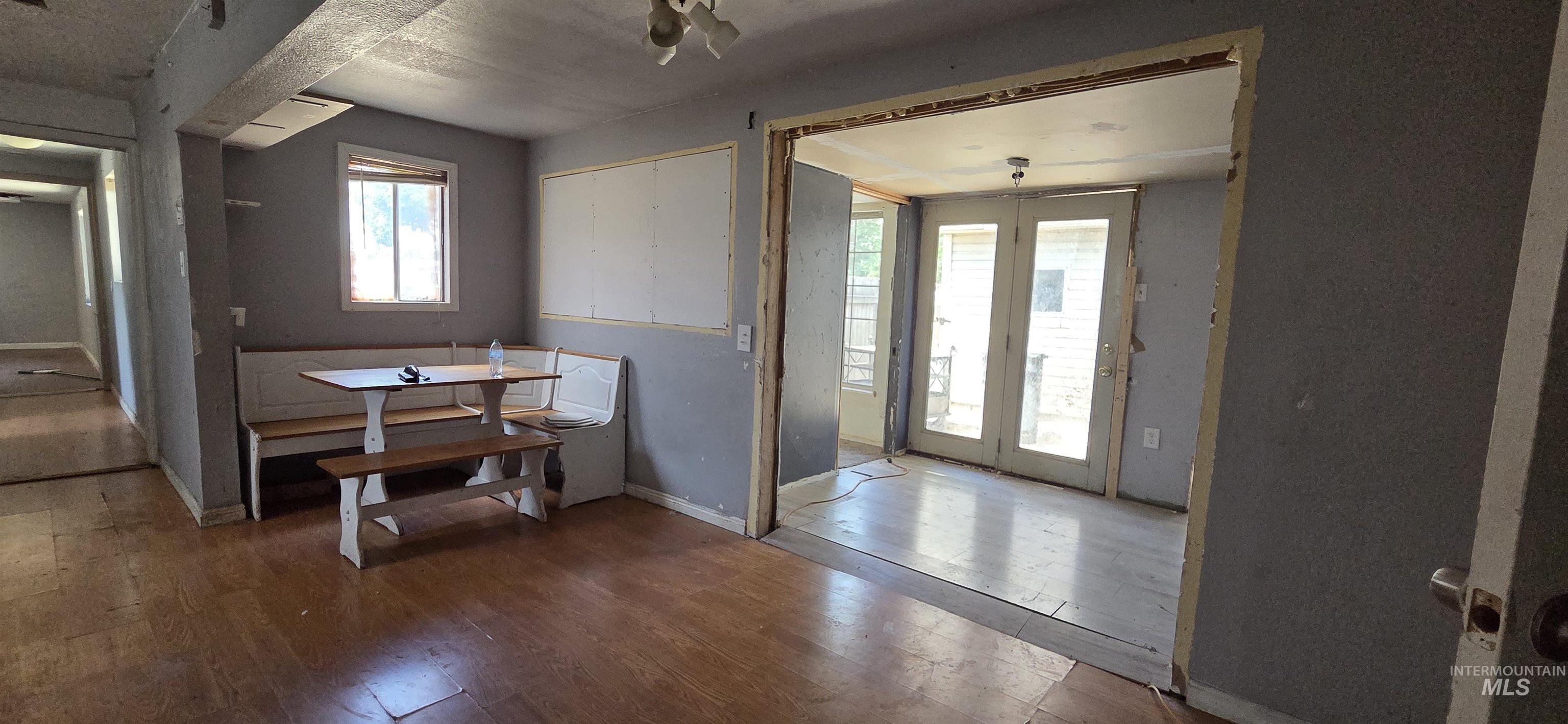 313 E Kearney St, Caldwell, Idaho 83605-2638, 2 Bedrooms, 1 Bathroom, Residential For Sale, Price $229,900,MLS 98977821