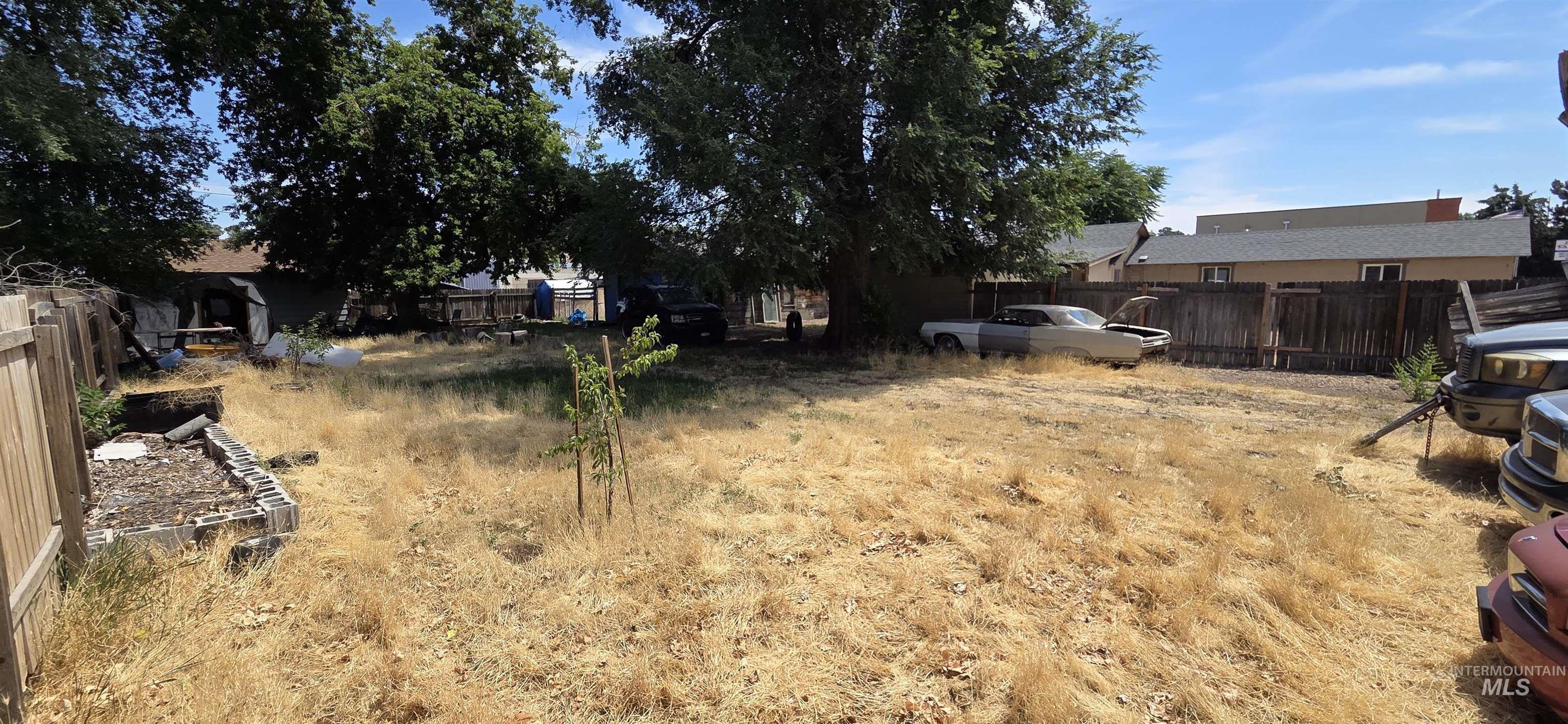 313 E Kearney St, Caldwell, Idaho 83605-2638, 2 Bedrooms, 1 Bathroom, Residential For Sale, Price $229,900,MLS 98977821