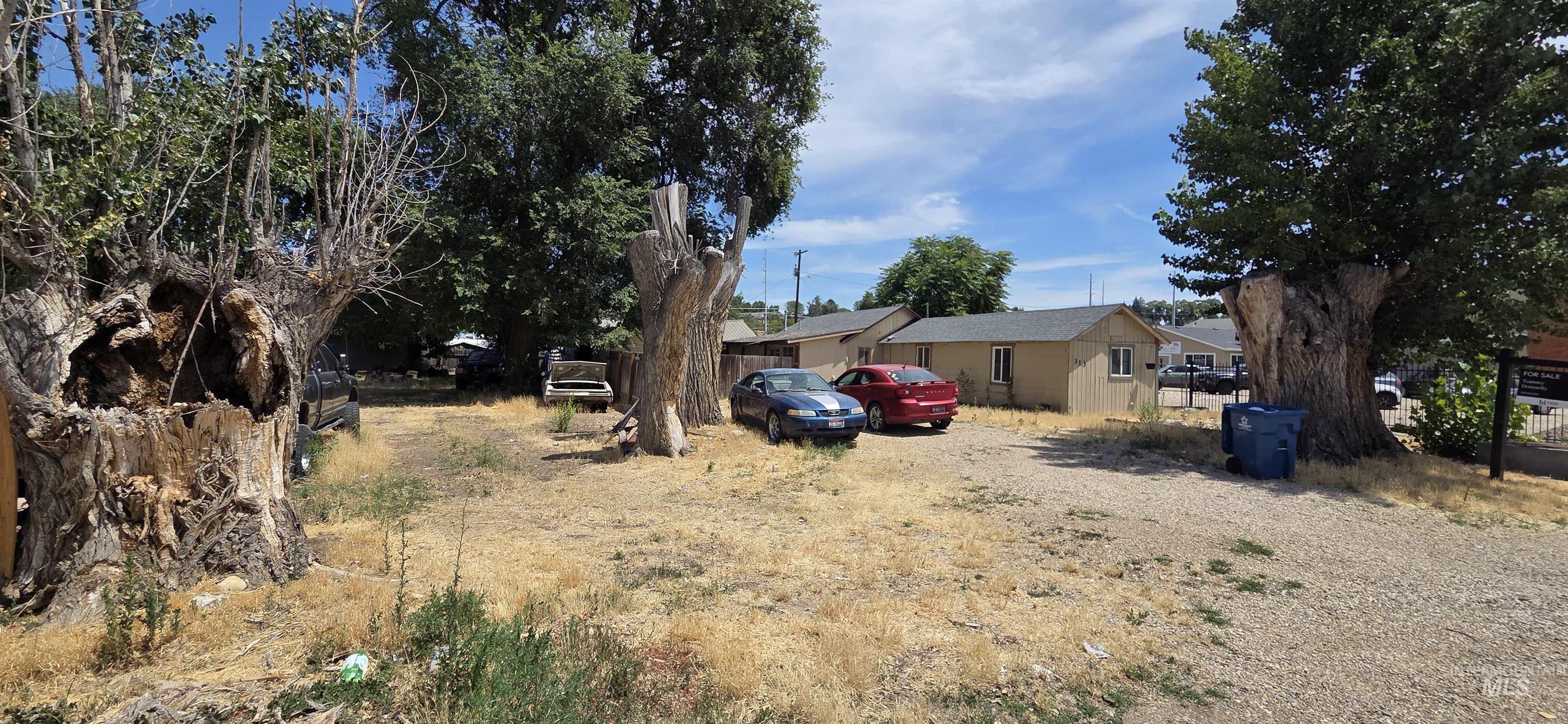313 E Kearney St, Caldwell, Idaho 83605-2638, 2 Bedrooms, 1 Bathroom, Residential For Sale, Price $229,900,MLS 98977821