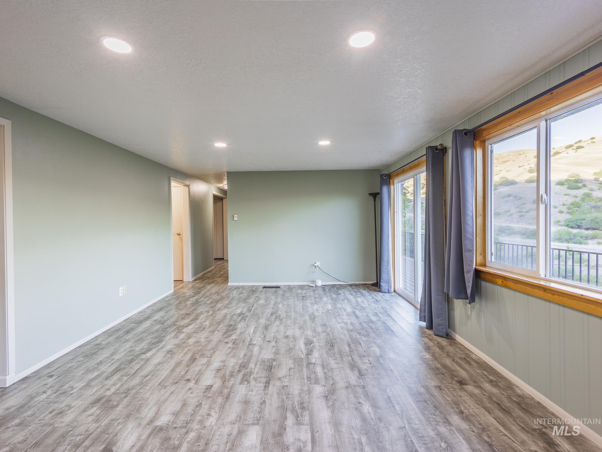 161 Cemetery Road, White Bird, Idaho 83554, 4 Bedrooms, 2 Bathrooms, Residential For Sale, Price $489,000, 98977824