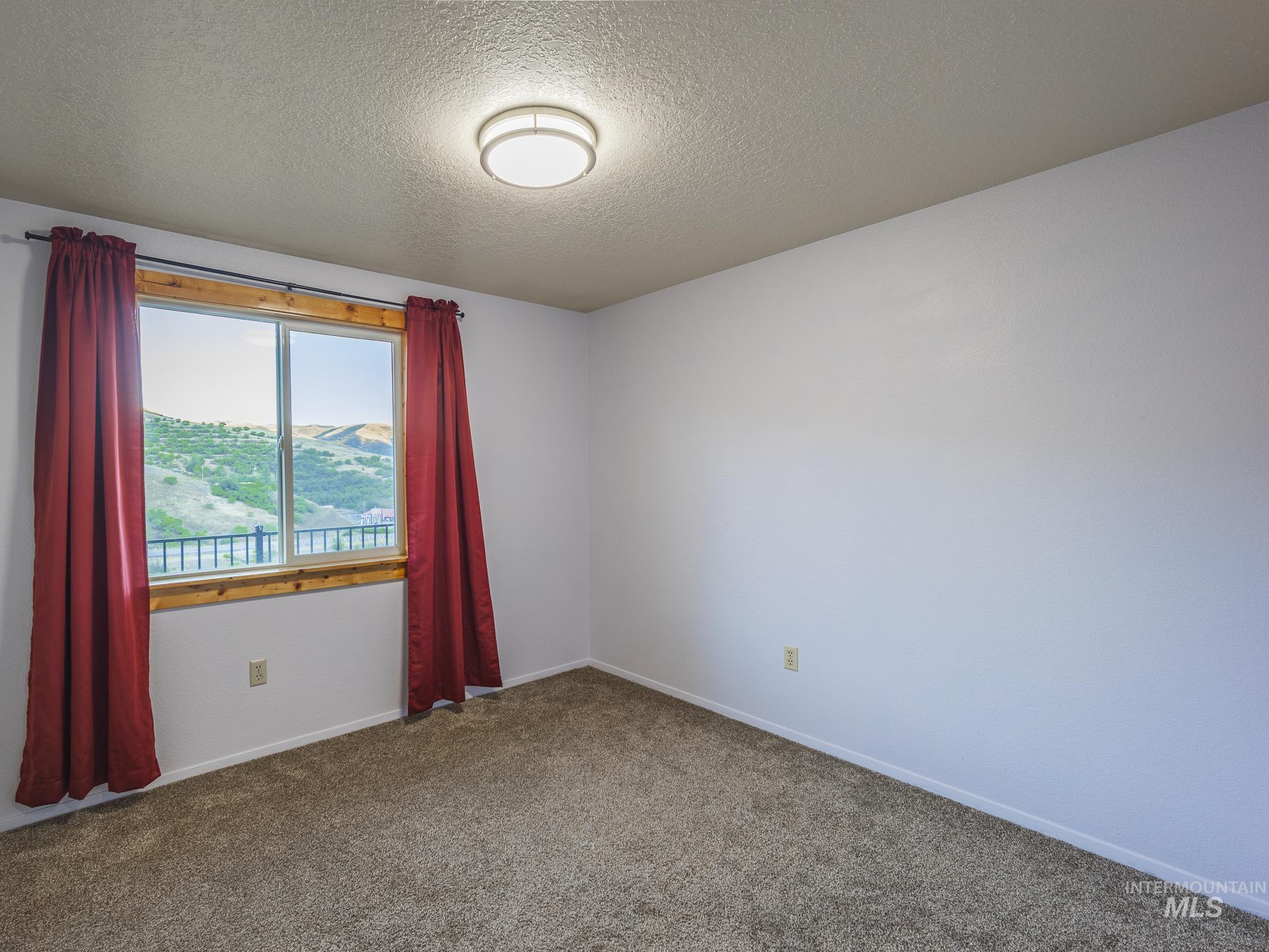 161 Cemetery Road, White Bird, Idaho 83554, 4 Bedrooms, 2 Bathrooms, Residential For Sale, Price $489,000, 98977824