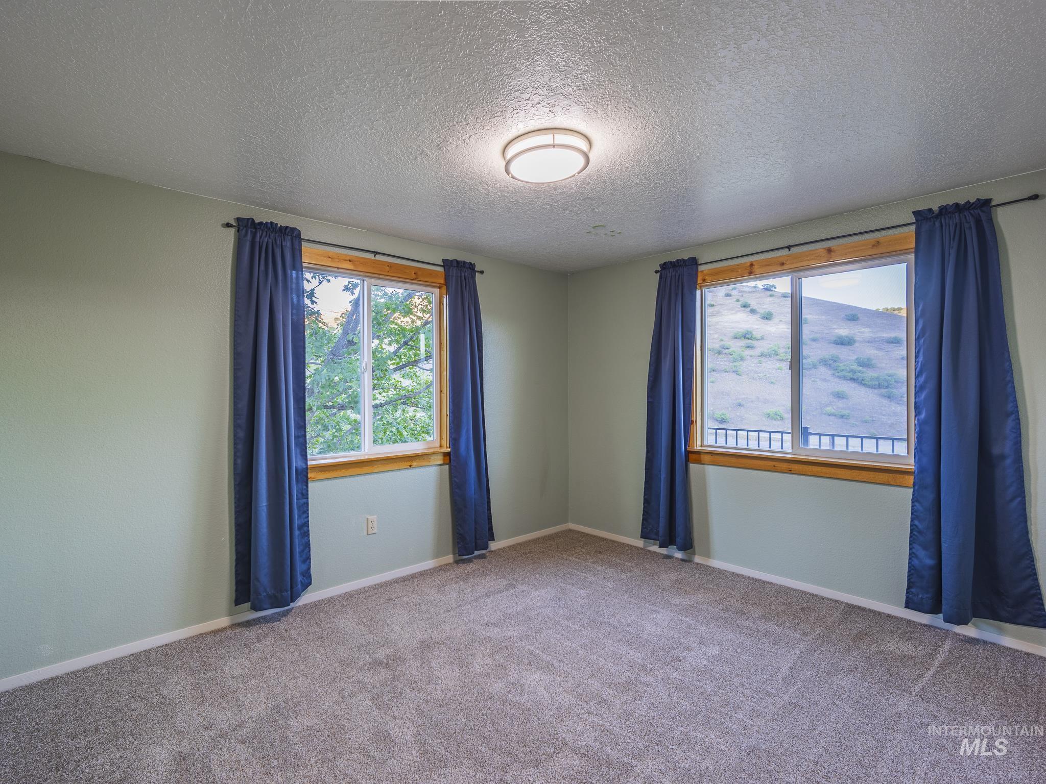 161 Cemetery Road, White Bird, Idaho 83554, 4 Bedrooms, 2 Bathrooms, Residential For Sale, Price $489,000,MLS 98977824