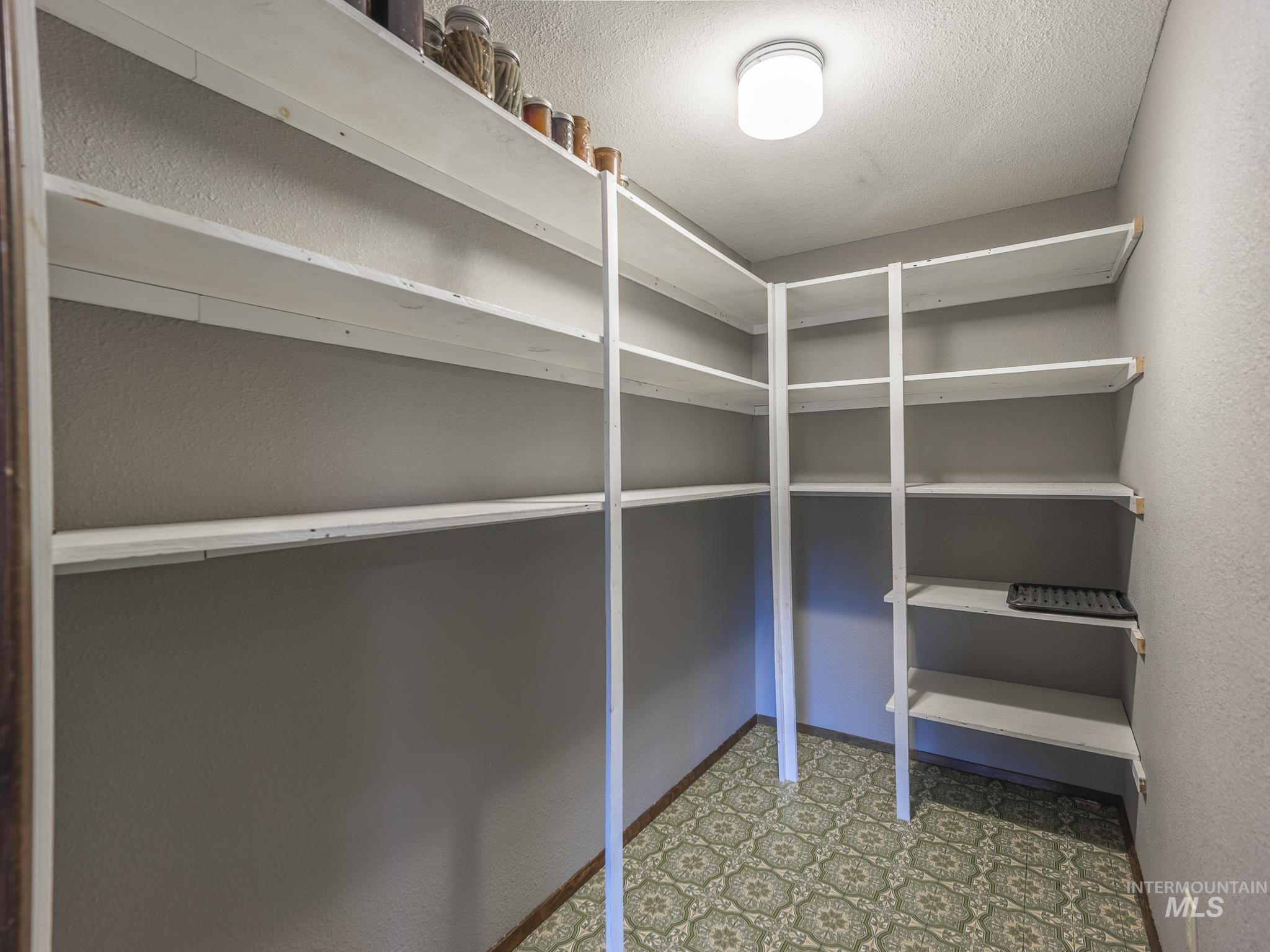 161 Cemetery Road, White Bird, Idaho 83554, 4 Bedrooms, 2 Bathrooms, Residential For Sale, Price $489,000,MLS 98977824