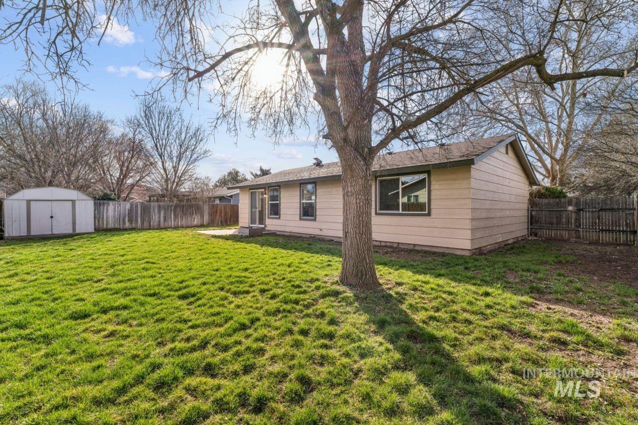 7124 W Lamplighter St, Boise, Idaho 83714, 3 Bedrooms, 1 Bathroom, Residential For Sale, Price $394,900, 98977825