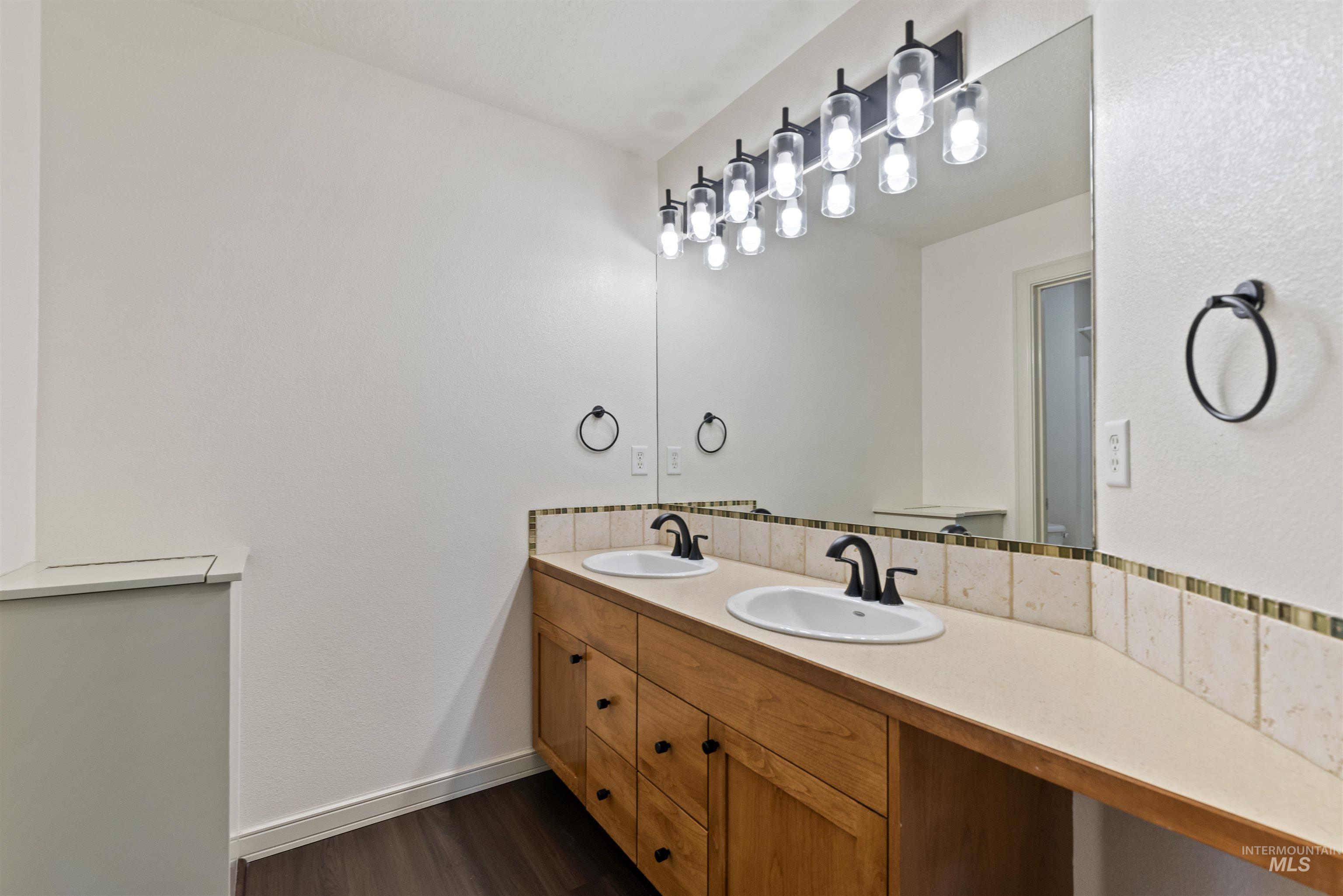 675 W Pickford St, Meridian, Idaho 83646, 6 Bedrooms, 2.5 Bathrooms, Residential For Sale, Price $795,000, 98977826