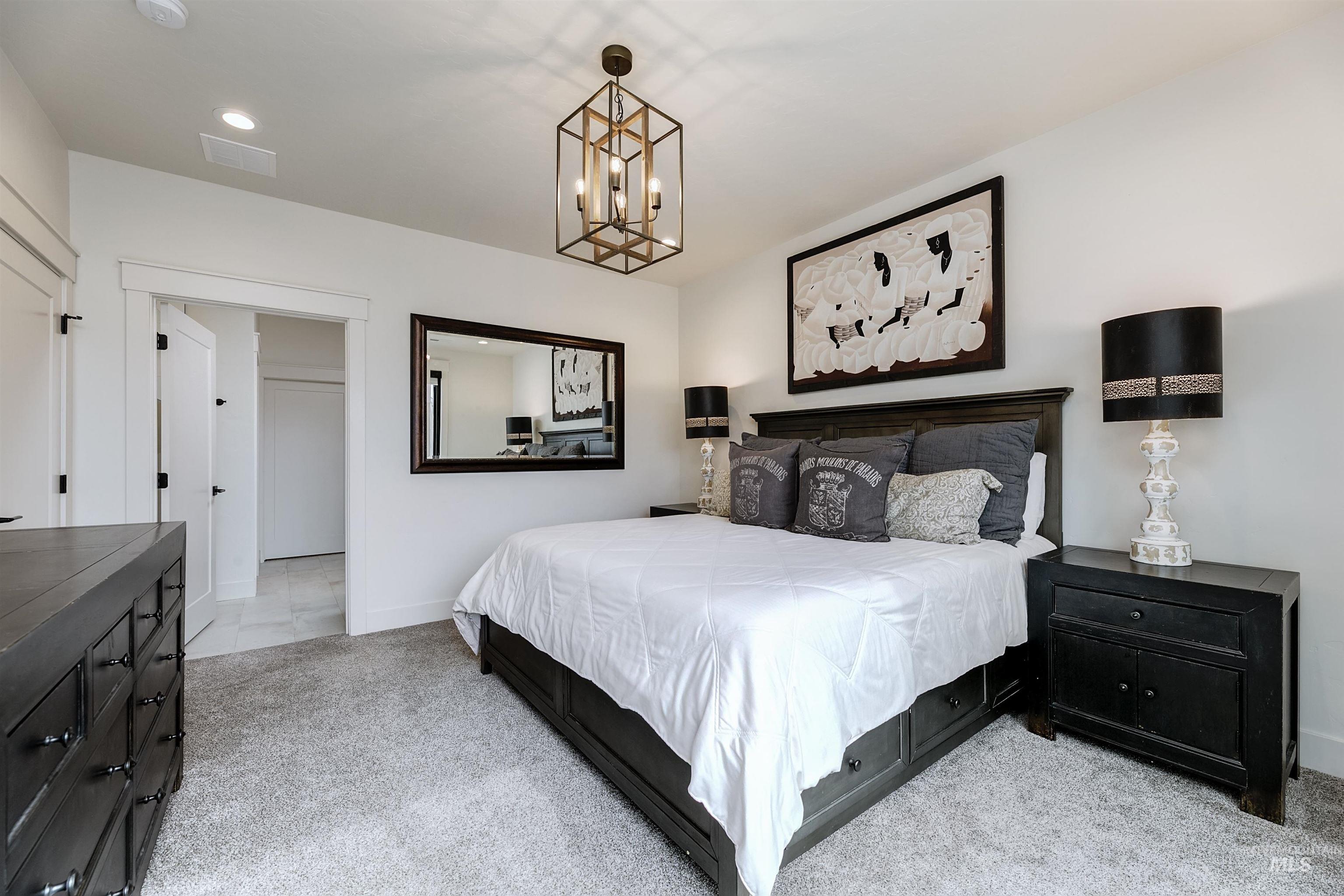 2480 W Iron Coop Street, Eagle, Idaho 83616, 3 Bedrooms, 3 Bathrooms, Residential For Sale, Price $695,000,MLS 98977827