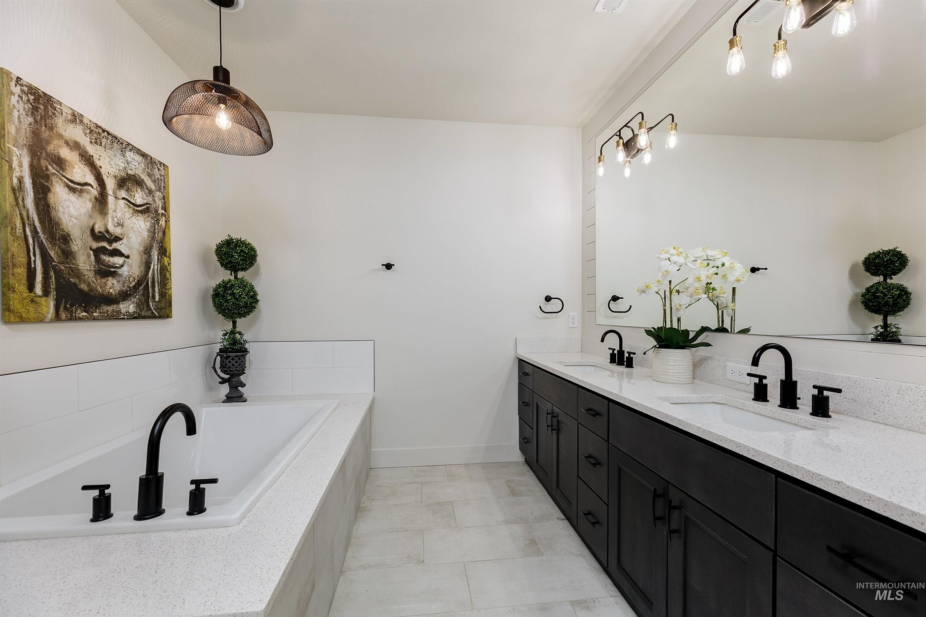 2480 W Iron Coop Street, Eagle, Idaho 83616, 3 Bedrooms, 3 Bathrooms, Residential For Sale, Price $695,000, 98977827