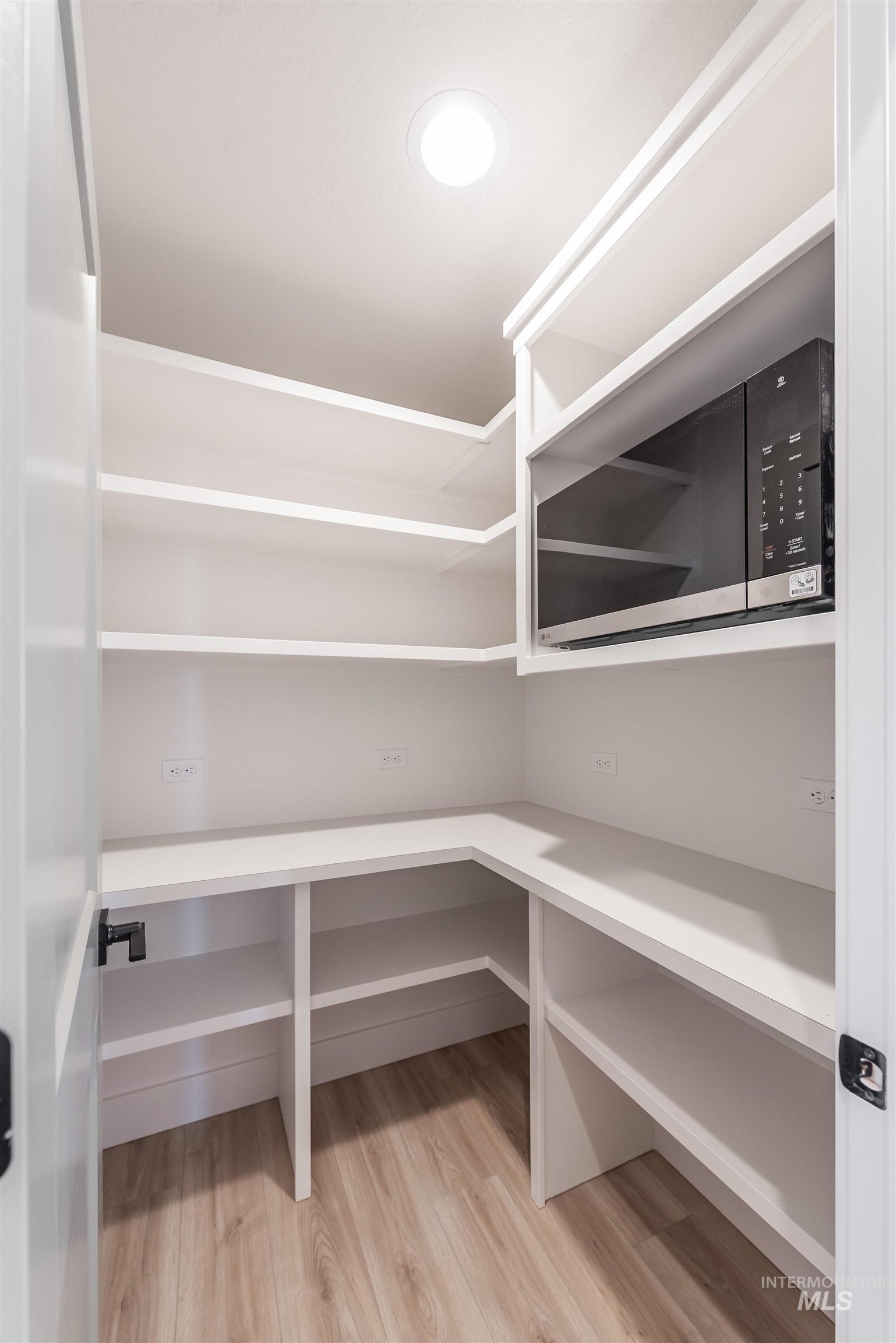 410 S Diesel Way, Boise, Idaho 83716, 5 Bedrooms, 3.5 Bathrooms, Residential For Sale, Price $749,900,MLS 98977828