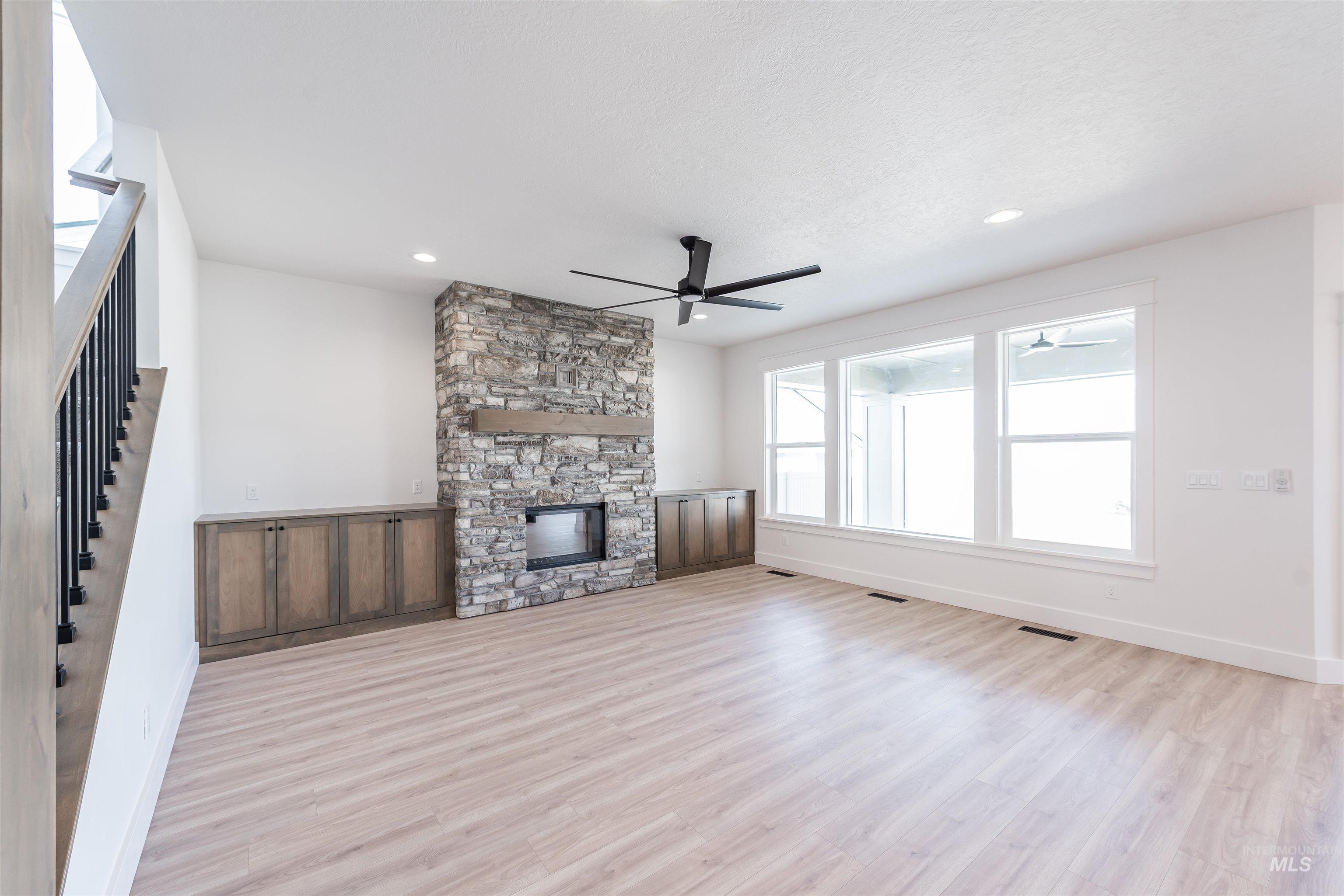 410 S Diesel Way, Boise, Idaho 83716, 5 Bedrooms, 3.5 Bathrooms, Residential For Sale, Price $799,900, 98977828