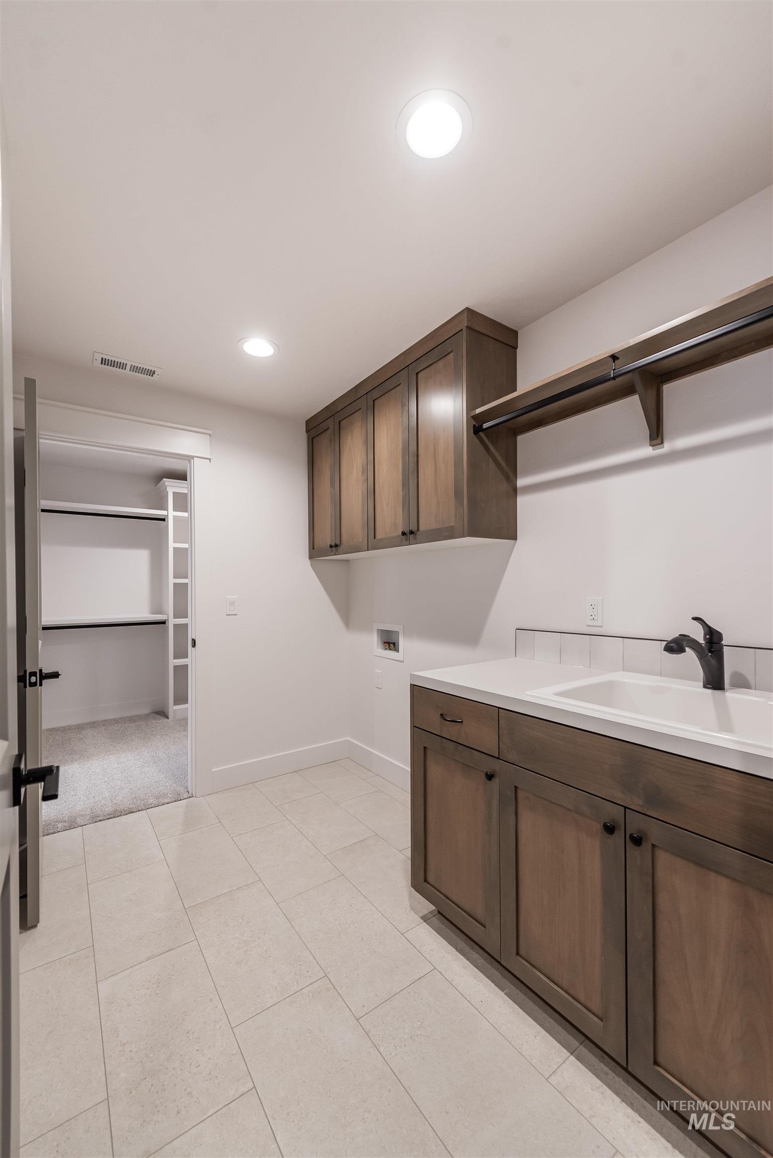 410 S Diesel Way, Boise, Idaho 83716, 5 Bedrooms, 3.5 Bathrooms, Residential For Sale, Price $749,900,MLS 98977828