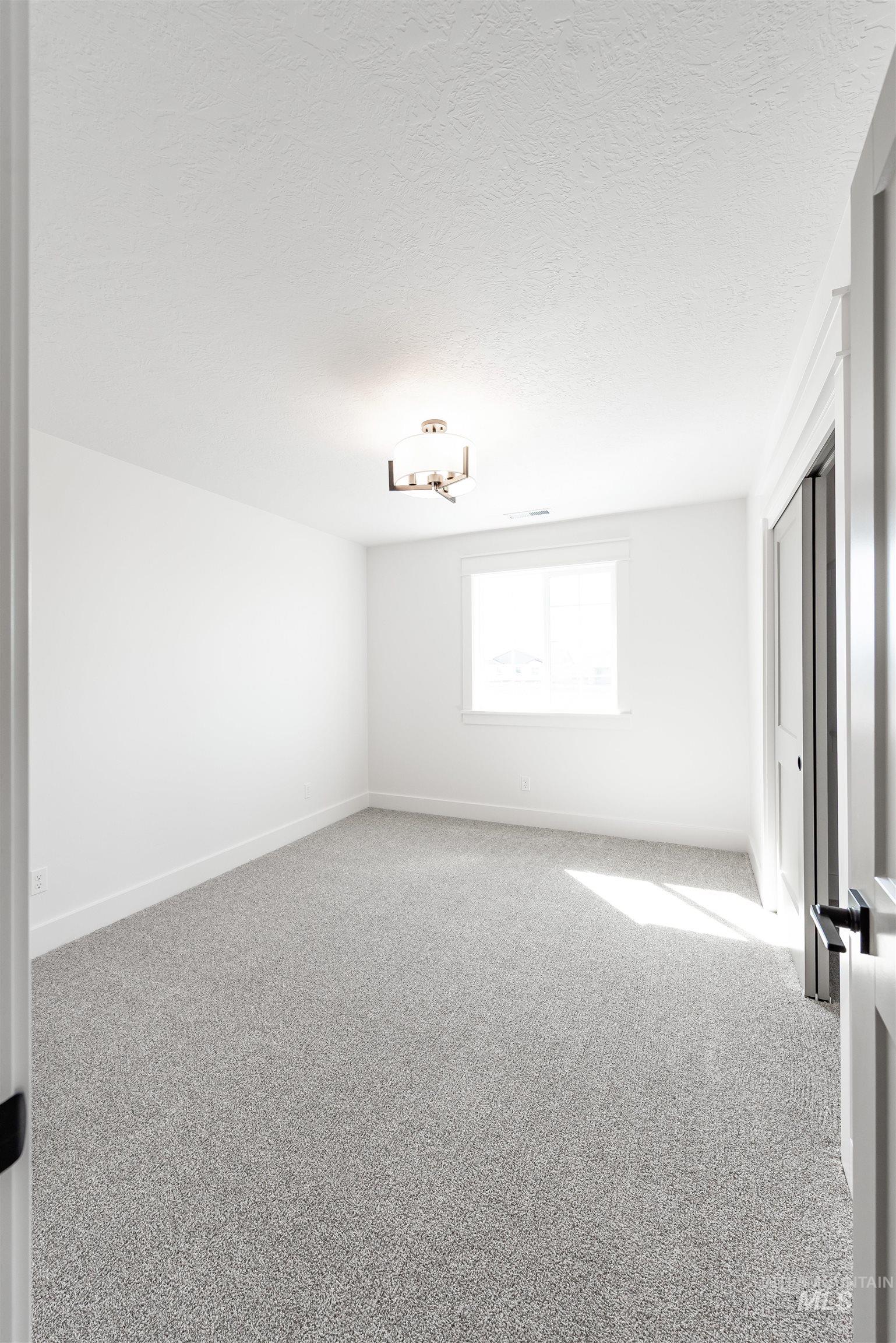 410 S Diesel Way, Boise, Idaho 83716, 5 Bedrooms, 3.5 Bathrooms, Residential For Sale, Price $749,900,MLS 98977828