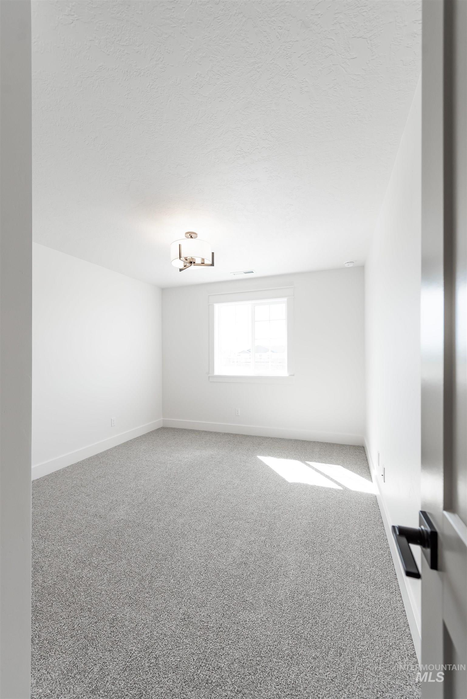 410 S Diesel Way, Boise, Idaho 83716, 5 Bedrooms, 3.5 Bathrooms, Residential For Sale, Price $799,900, 98977828