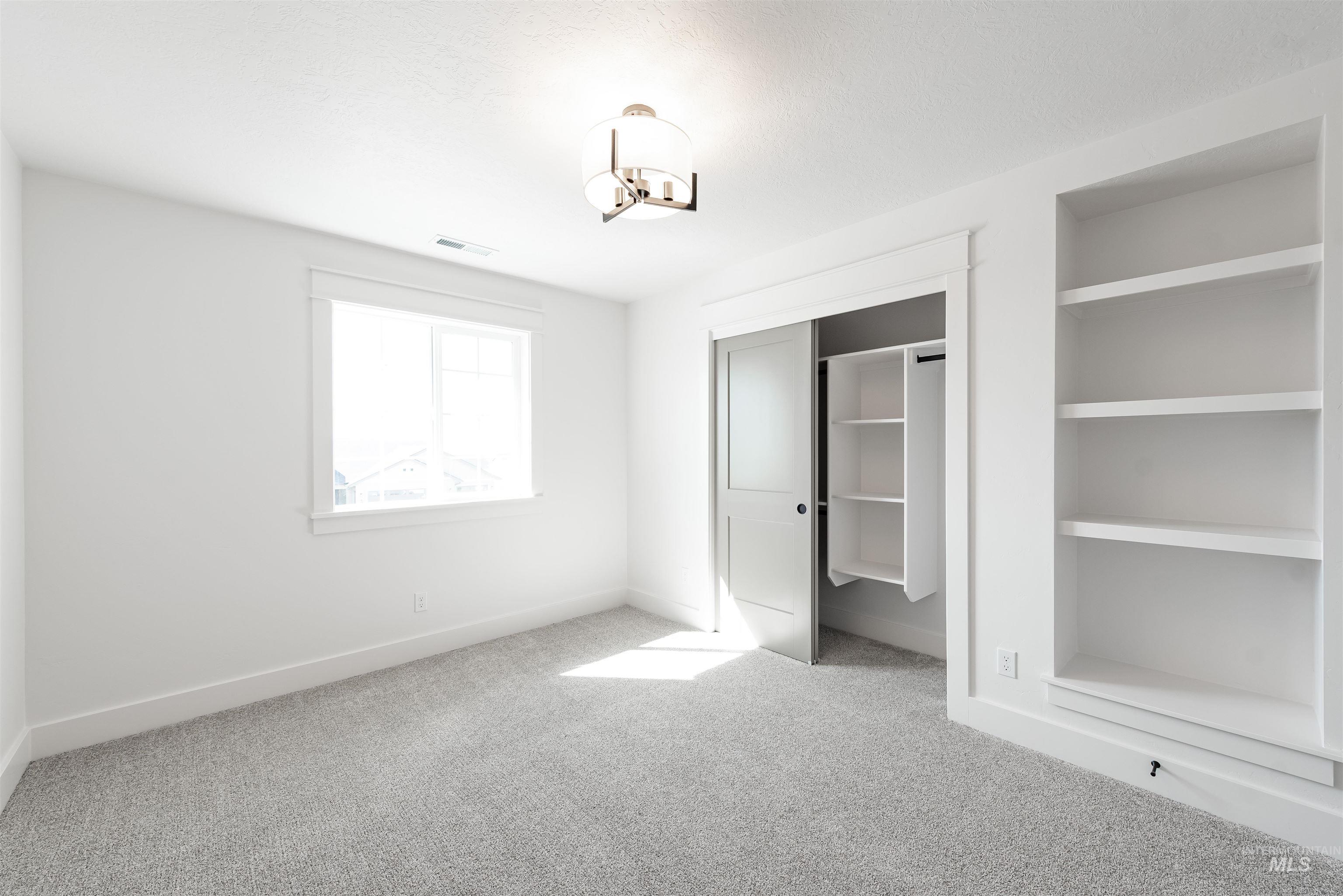 410 S Diesel Way, Boise, Idaho 83716, 5 Bedrooms, 3.5 Bathrooms, Residential For Sale, Price $749,900,MLS 98977828