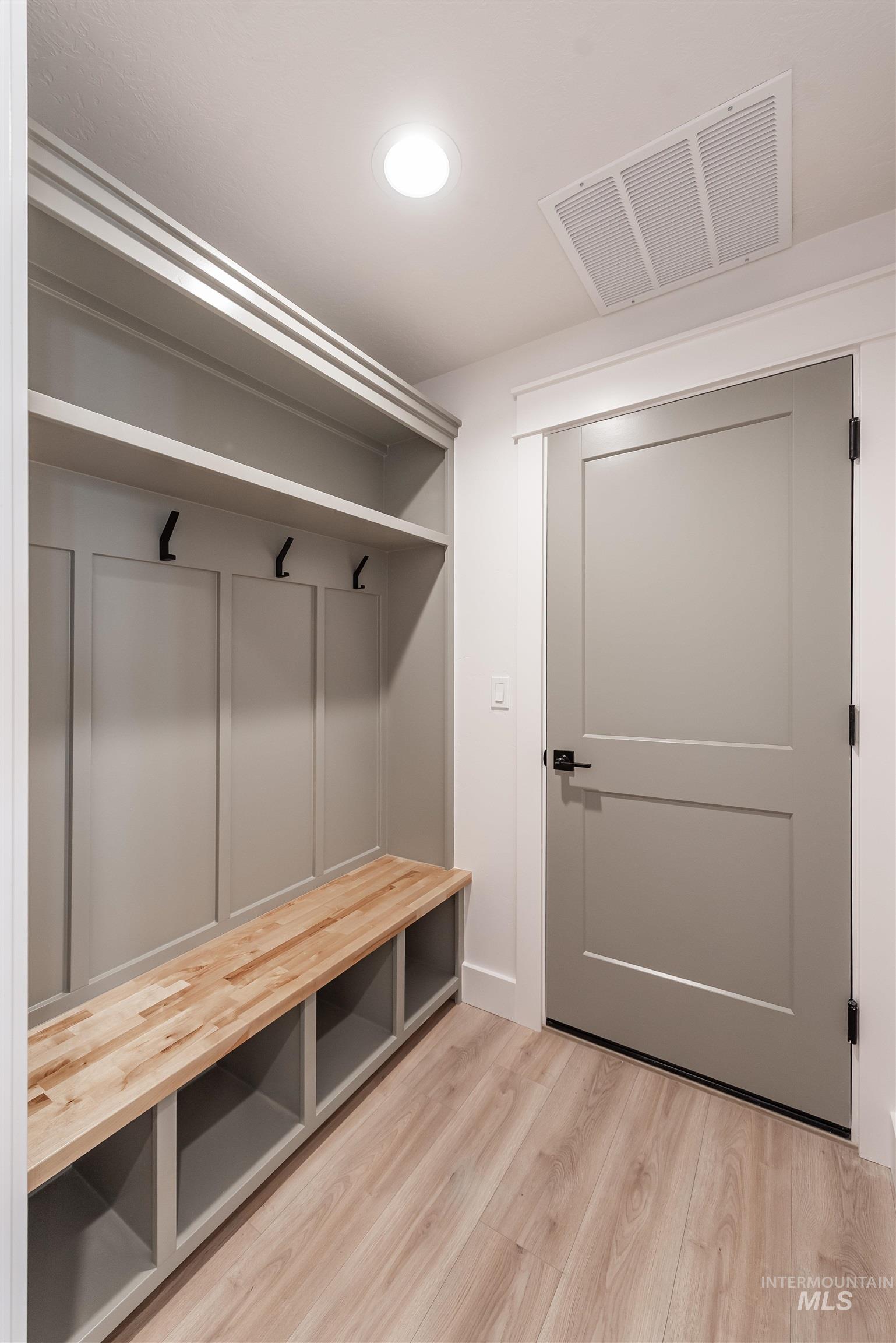 410 S Diesel Way, Boise, Idaho 83716, 5 Bedrooms, 3.5 Bathrooms, Residential For Sale, Price $749,900,MLS 98977828