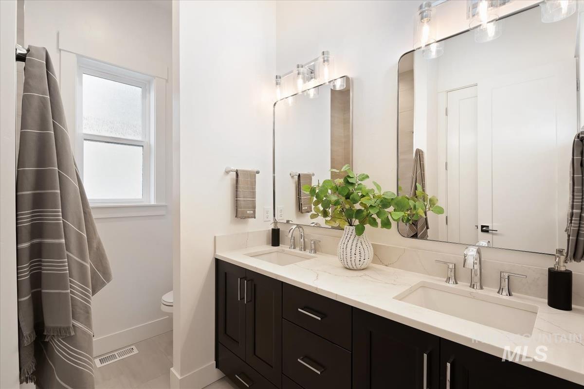 10651 W Otter Rock Dr, Star, Idaho 83669, 3 Bedrooms, 2.5 Bathrooms, Residential For Sale, Price $1,525,000, 98977829