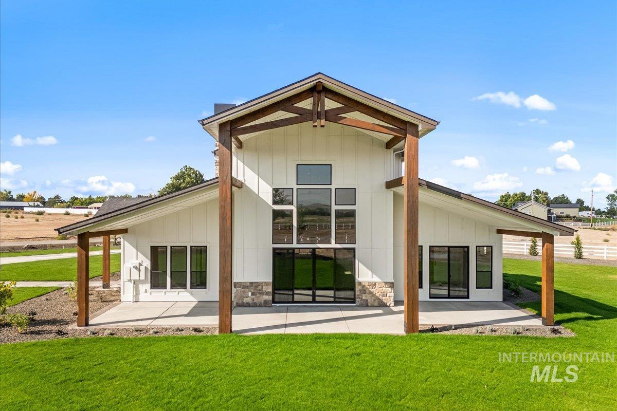 8900 Kemp, Middleton, Idaho 83644, 3 Bedrooms, 2.5 Bathrooms, Residential For Sale, Price $1,496,000, 98977830