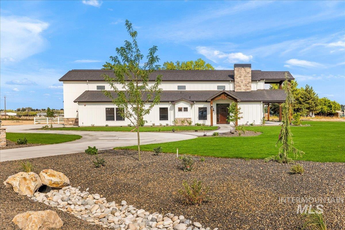 8900 Kemp, Middleton, Idaho 83644, 3 Bedrooms, 2.5 Bathrooms, Residential For Sale, Price $1,496,000, 98977830