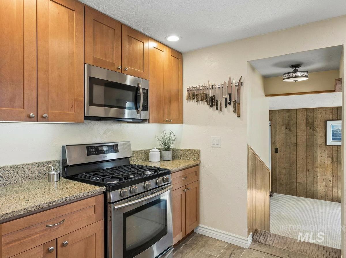 5023 W Albion St., Boise, Idaho 83705, 2 Bedrooms, 2 Bathrooms, Residential For Sale, Price $439,000, 98977831