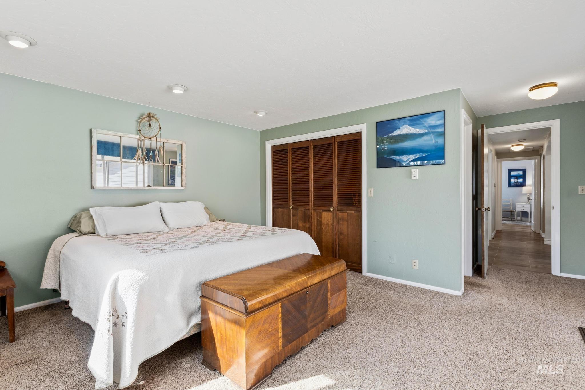 5023 W Albion St., Boise, Idaho 83705, 2 Bedrooms, 2 Bathrooms, Residential For Sale, Price $439,000, 98977831