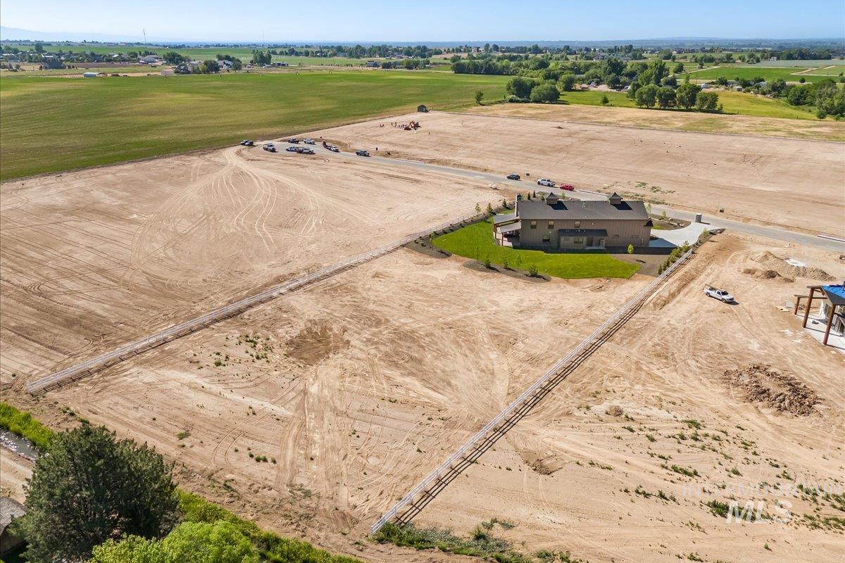 8860 Kemp, Middleton, Idaho 83607, 4 Bedrooms, 2.5 Bathrooms, Residential For Sale, Price $1,548,000, 98977832