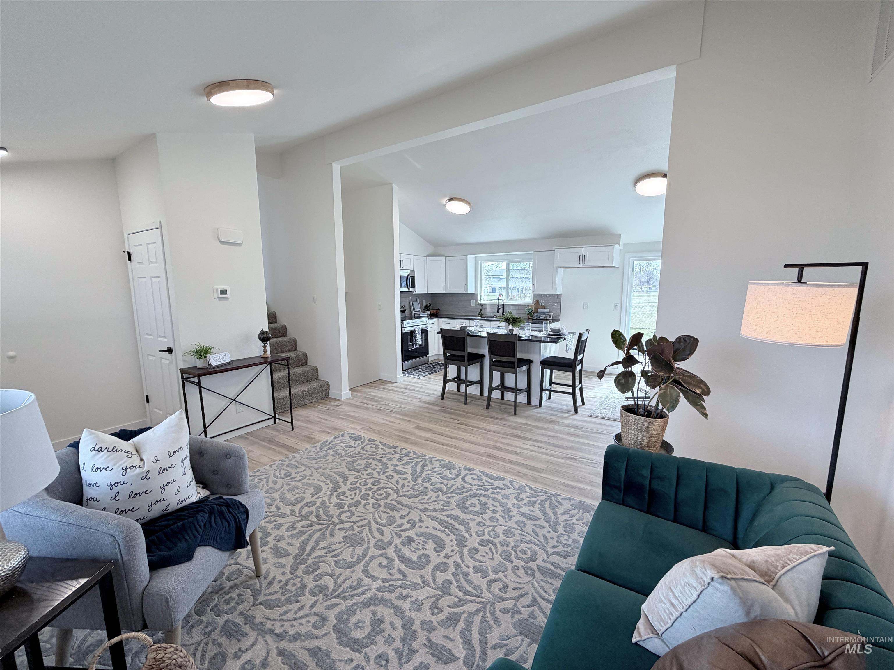 215 E 14th North, Mountain Home, Idaho 83647-1627, 4 Bedrooms, 2 Bathrooms, Residential For Sale, Price $348,999, 98977836